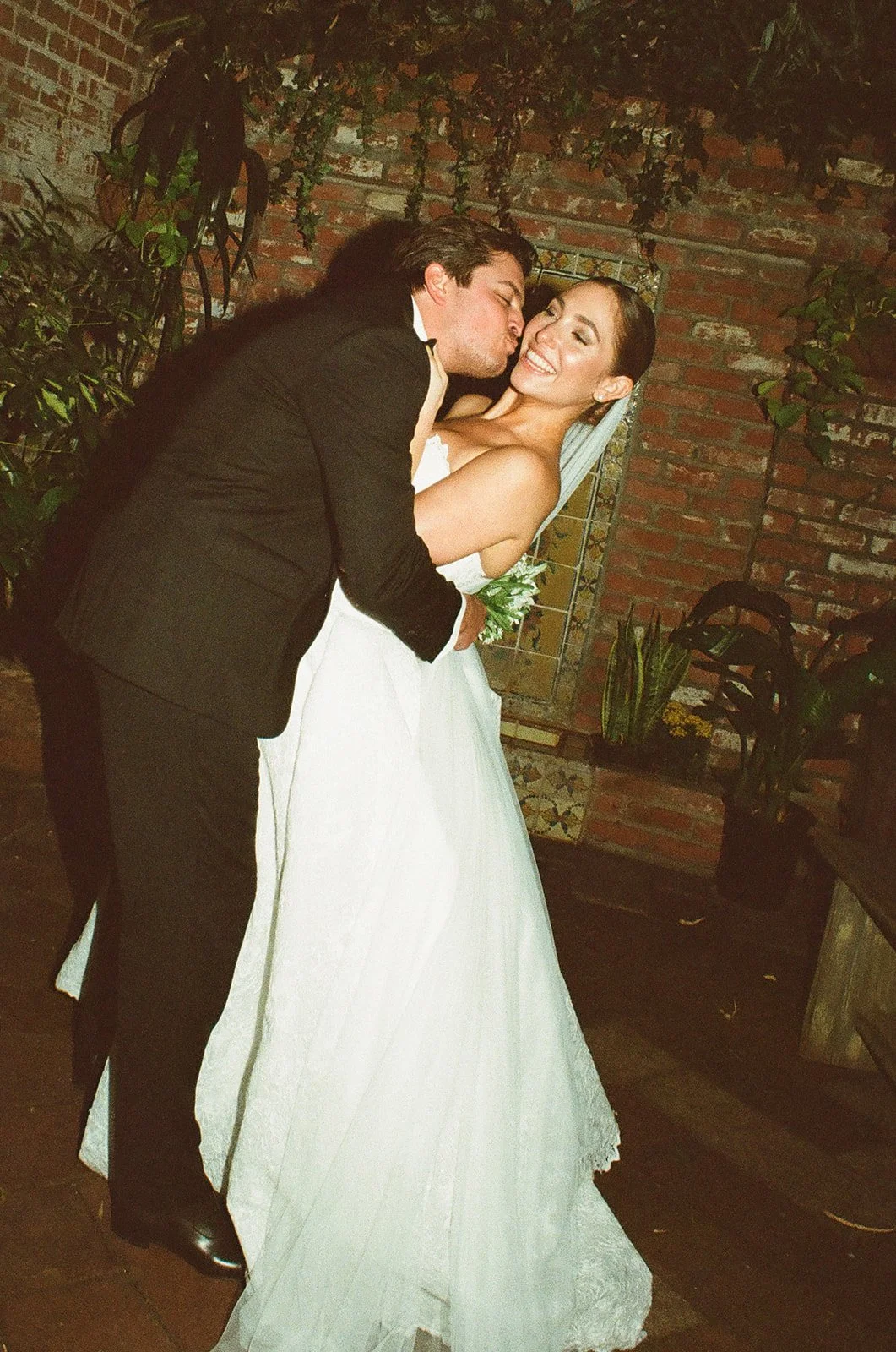 A Los Angeles Wedding at Carondelet House: One of the Most Unique DTLA Wedding Venues