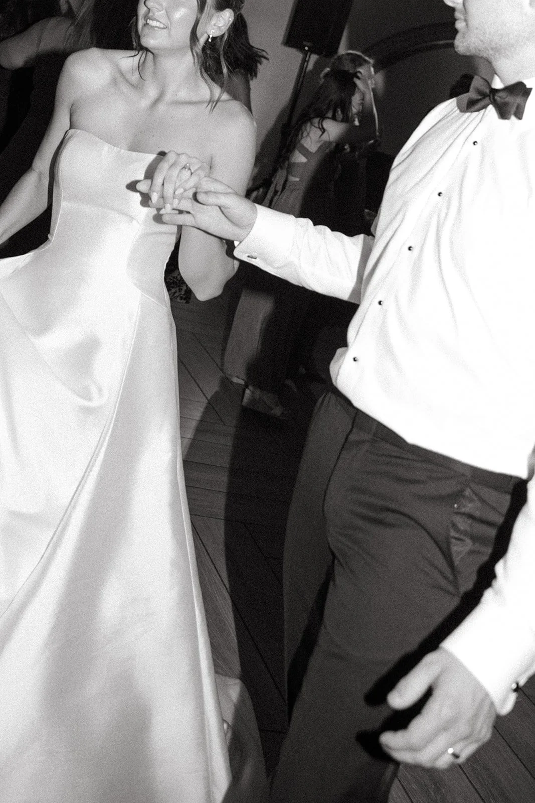 Candid wedding reception photos from a san clemente wedding