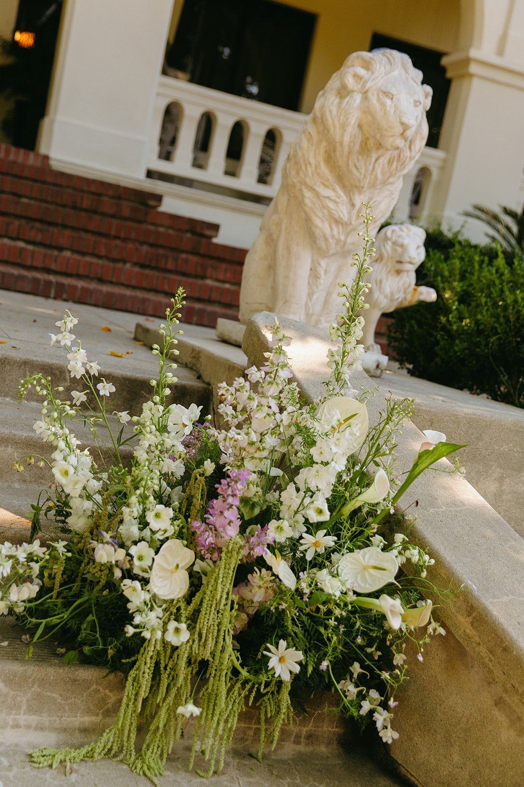 Wedding flowers for an outdoor wedding ceremony