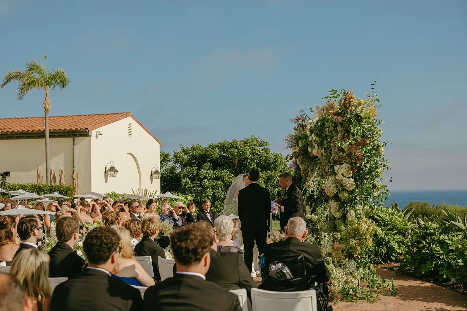 A summer wedding ceremony at Terranea Resort