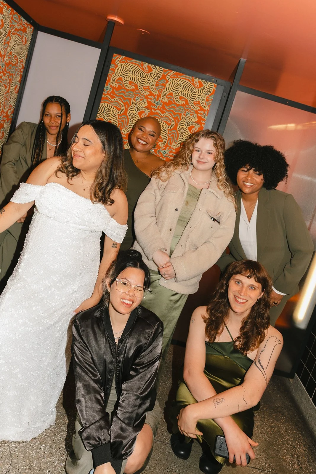 Bridesmaids in the bridal suite at smogshoppe