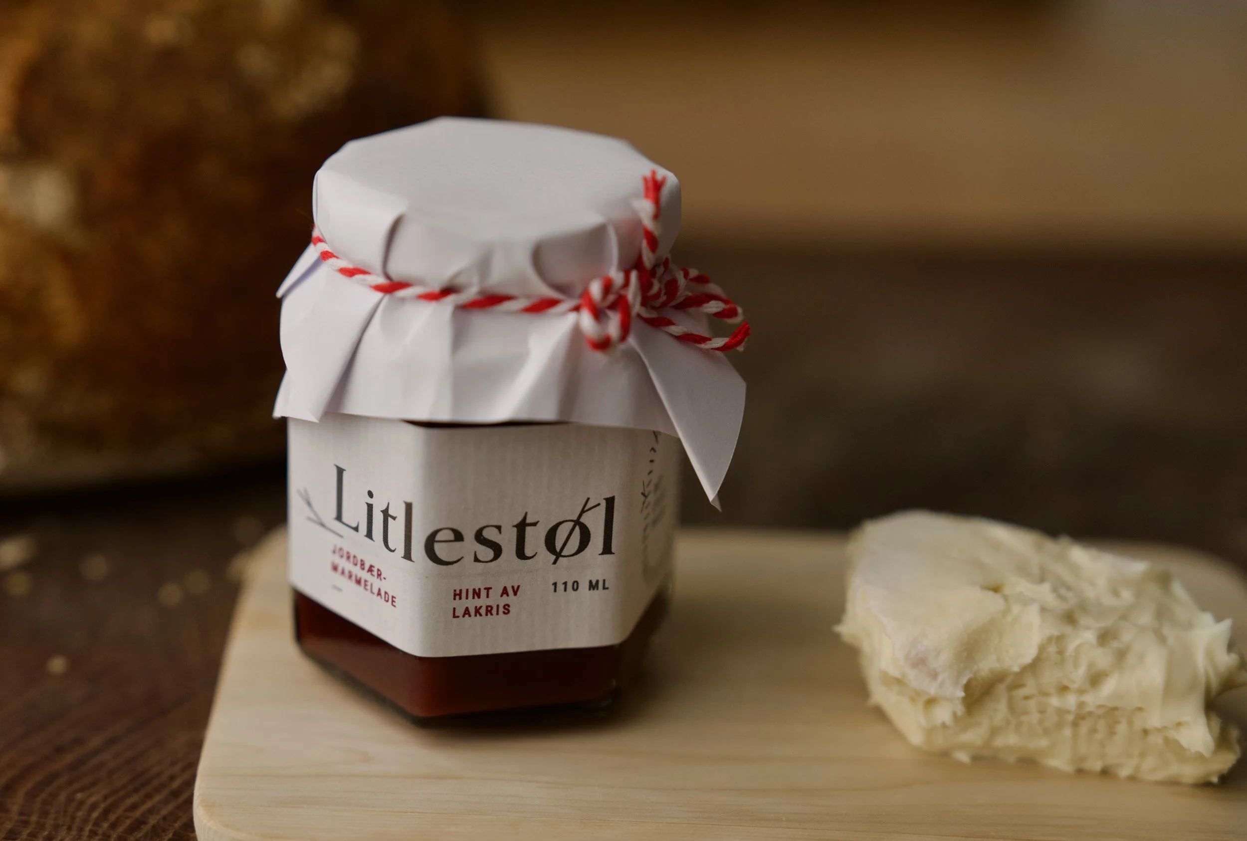 Jordbær- og lakrismarmelade