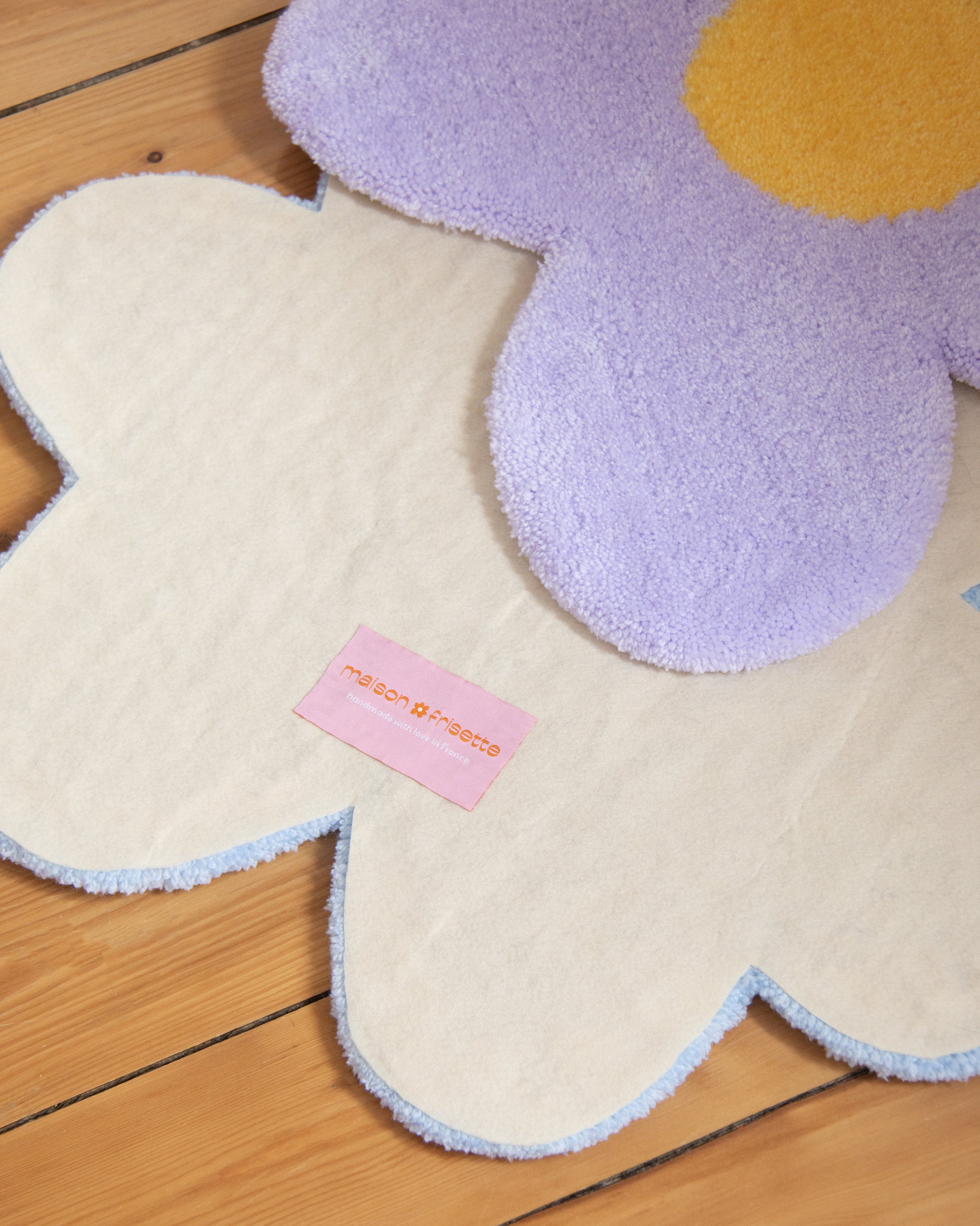 tapis etiquette.jpg