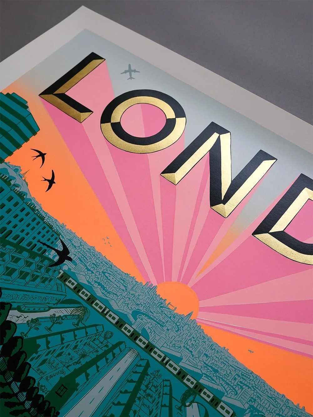 LONDON-1st-gold-detail4.jpg