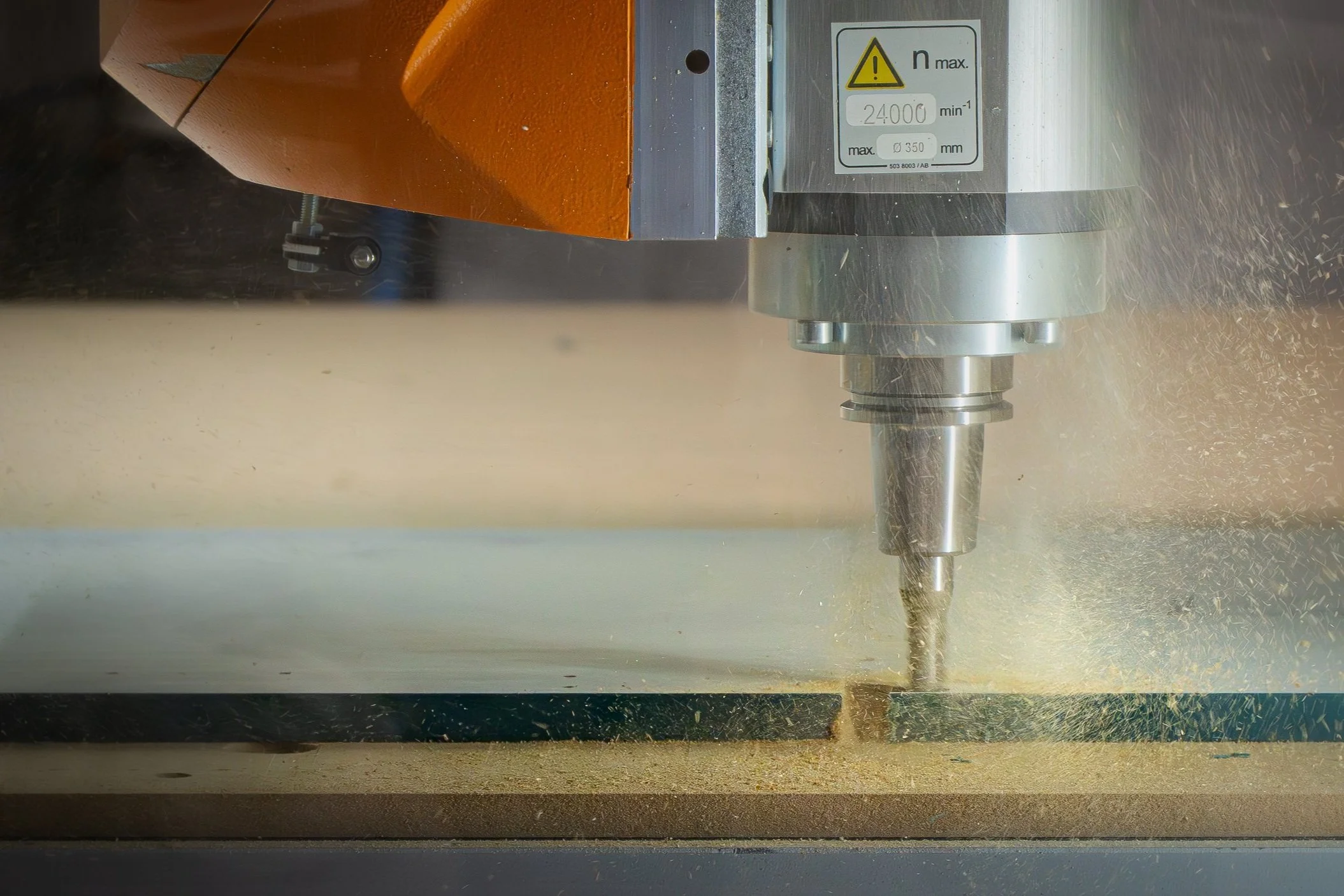 Holzer cnc nesting machine voert bewerking uit volgens programmatie waardoor alles 100% past