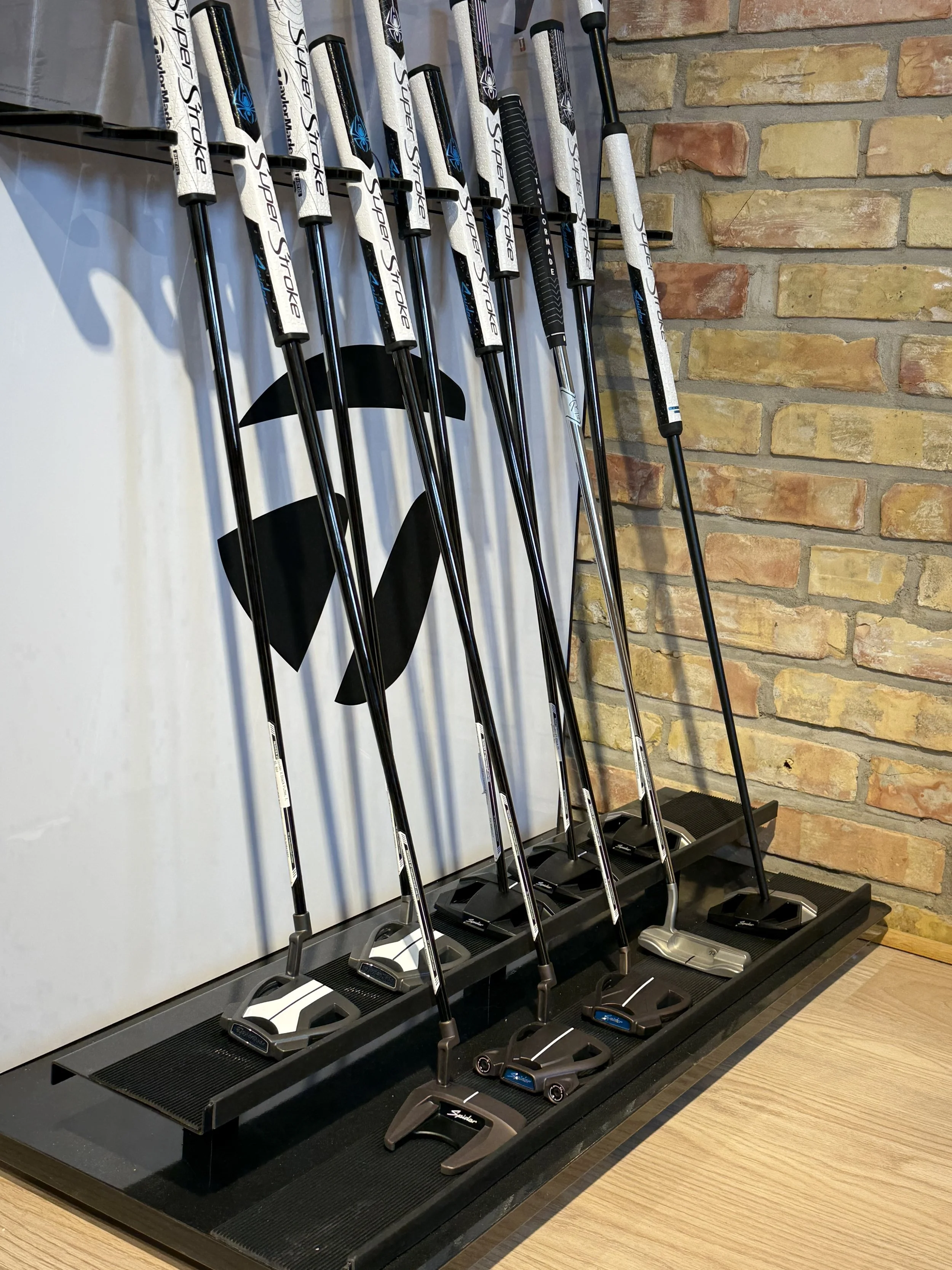 Putters 2.jpeg
