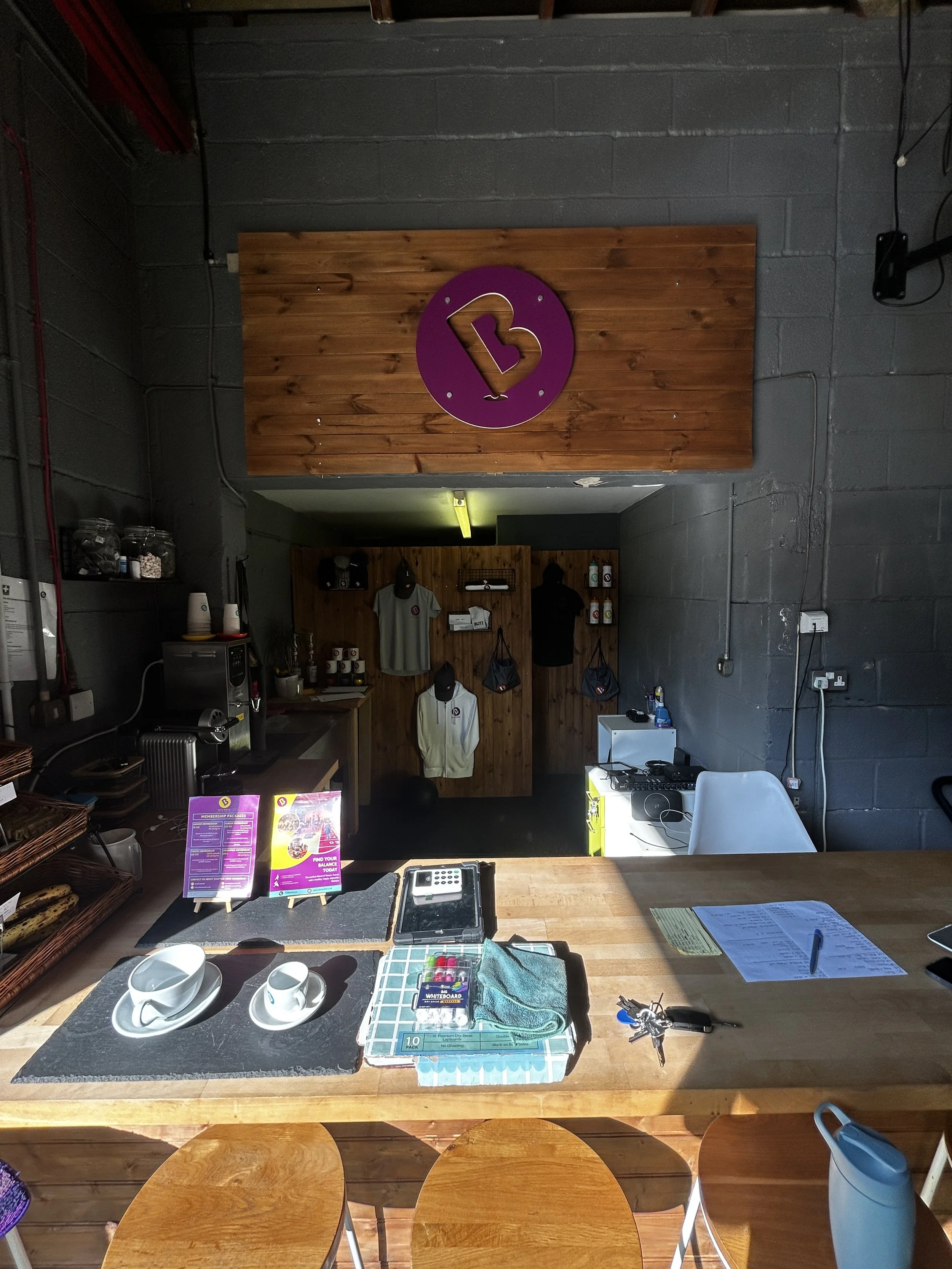 Refreshment bar, coffee served - Exclusive and private