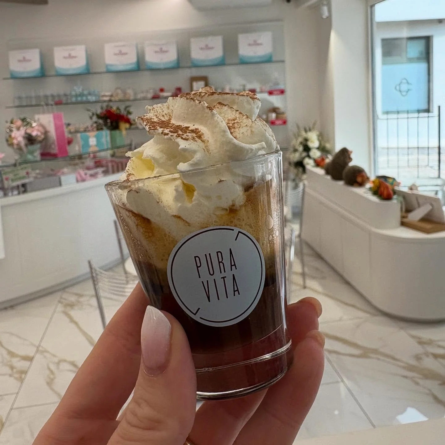 Giornata internazionale del caff&egrave; ☕️ Se poi aggiungi crema al pistacchio o cioccolato e un po&rsquo; di panna montata&hellip;. Beh diventa una bomba da provare assolutamente!!! 🥰😍

Fidati, lo dice anche il nostro rappresentante/cliente ma so