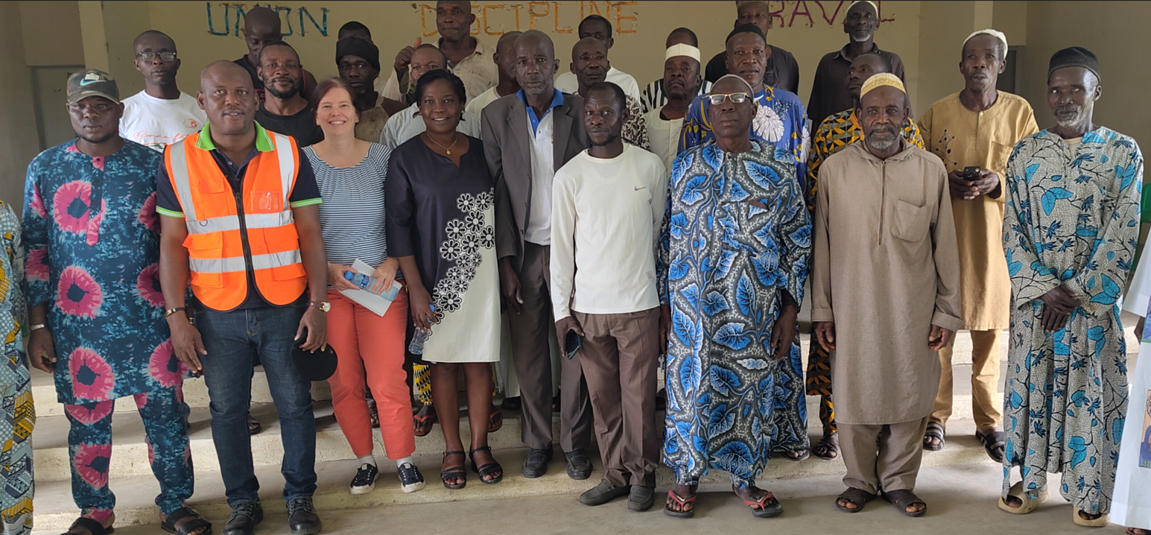 Besuch bei den Cashewbauern und -bäuerinnen