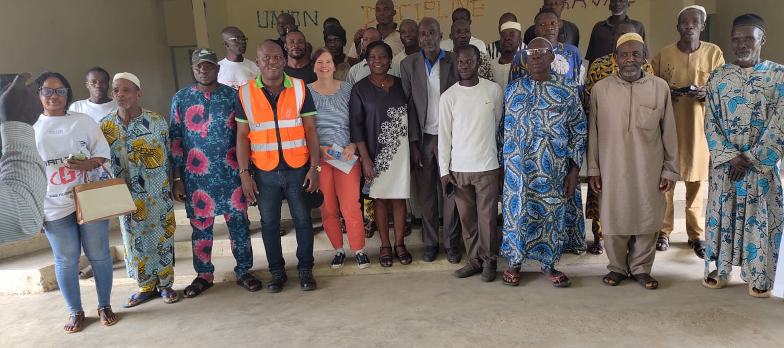 Treffen mit Cashewfarmer:innen