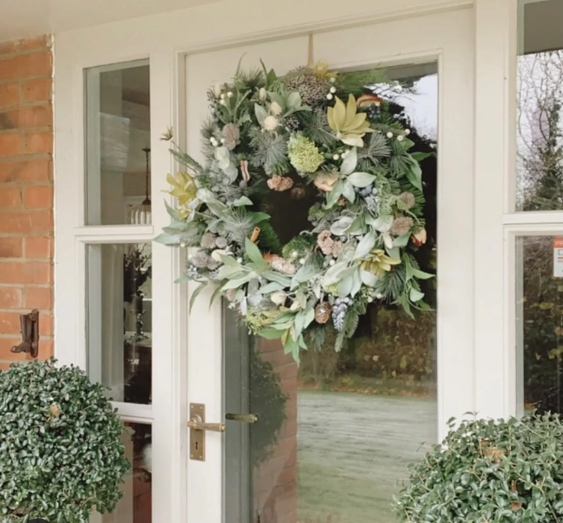 Where it all started.
This Christmas it will be my 5th Xmas making wreaths. This was my first ever design made during lockdown for my family. As you know I sent one to Anna @holly_oak_house who generously posted it on her instagram account  and has c