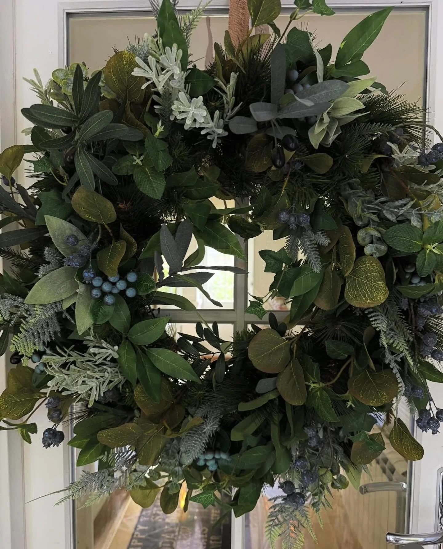Slow rainy Sunday here. I&rsquo;m going to spend the day indoors making garland orders especially the winter botanical to match this wreath. I&rsquo;ve just restocked the Xmas designs and if you want a bespoke order please just message. Happy Sunday 
