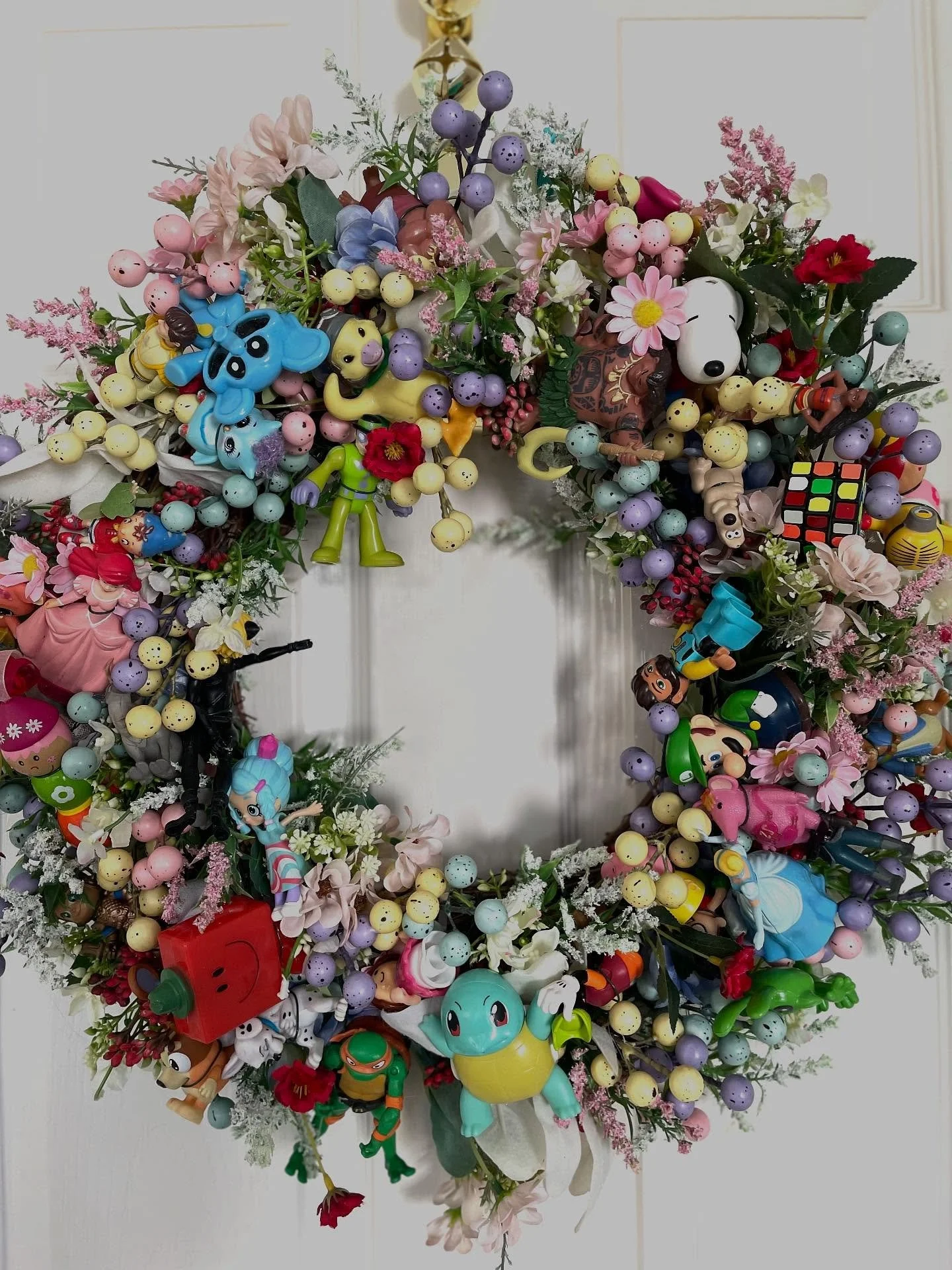 Something different
When @the_toy_project contacted me and asked if I would make a wreath from some pre loved figures for a charity raffle, I was delighted. They sent me these figures and this is my design. @the_toy_project, The TOY Project recycles 