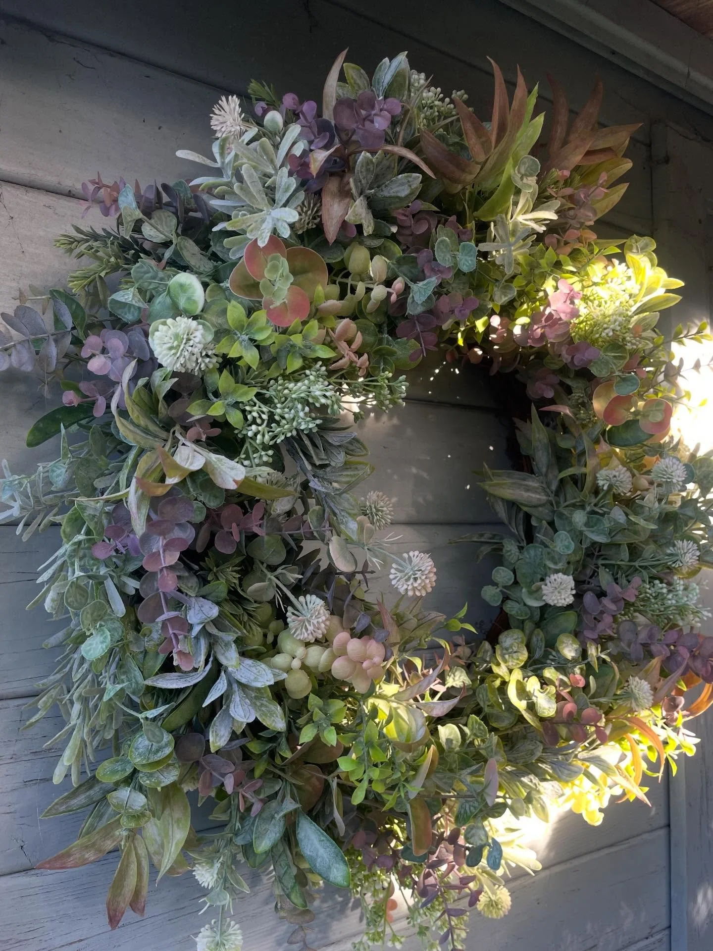 Happy Friday everyone, spent today getting the house ready for Xmas and starting designing my new spring wreath. Seems I&rsquo;m always a season ahead!. Off to the reindeer centre tomorrow with my family and new grandson to meet Father Christmas. Hop