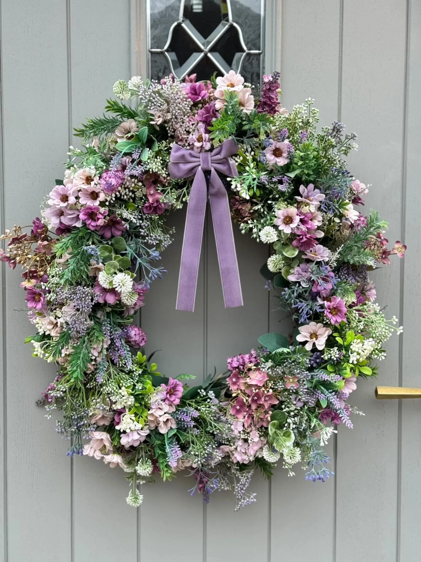 Morning everyone, just wanted to pop on and say thank you for all your spring orders. Lots of messages for this one, the spring wildflower wreath. It&rsquo;s available in 40cm and 60cm. This pic is the 60cm from Steph @stephfrom_lavendercottage  xx #