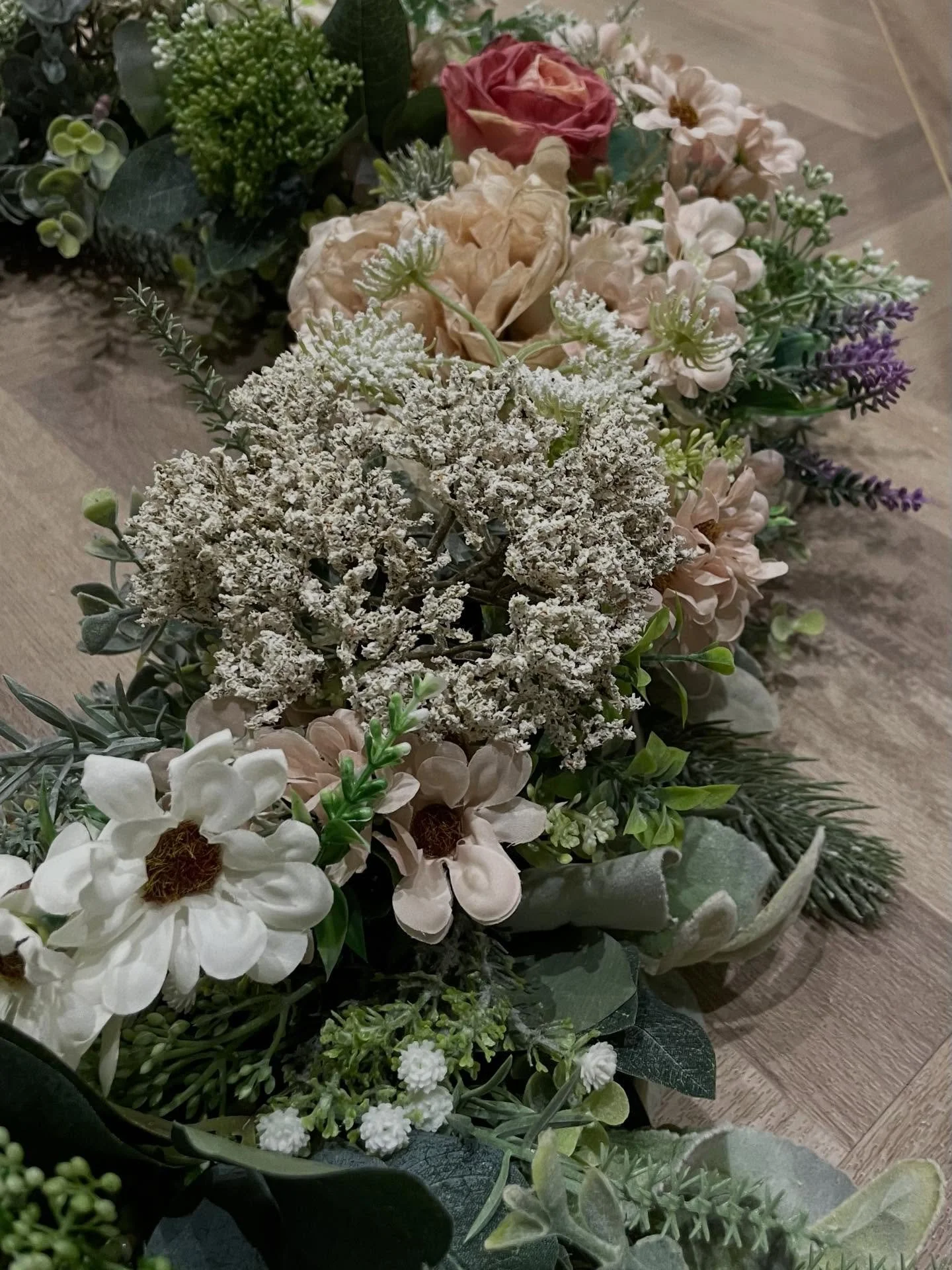 Bespoke garlands. Evening everyone I&rsquo;ve spent most of today making bespoke garlands. I&rsquo;m delighted with how it turned out. The customers wanted it for her kitchen mantle with a nude pink kitchen.This one is 210cm long and &pound;230 inclu