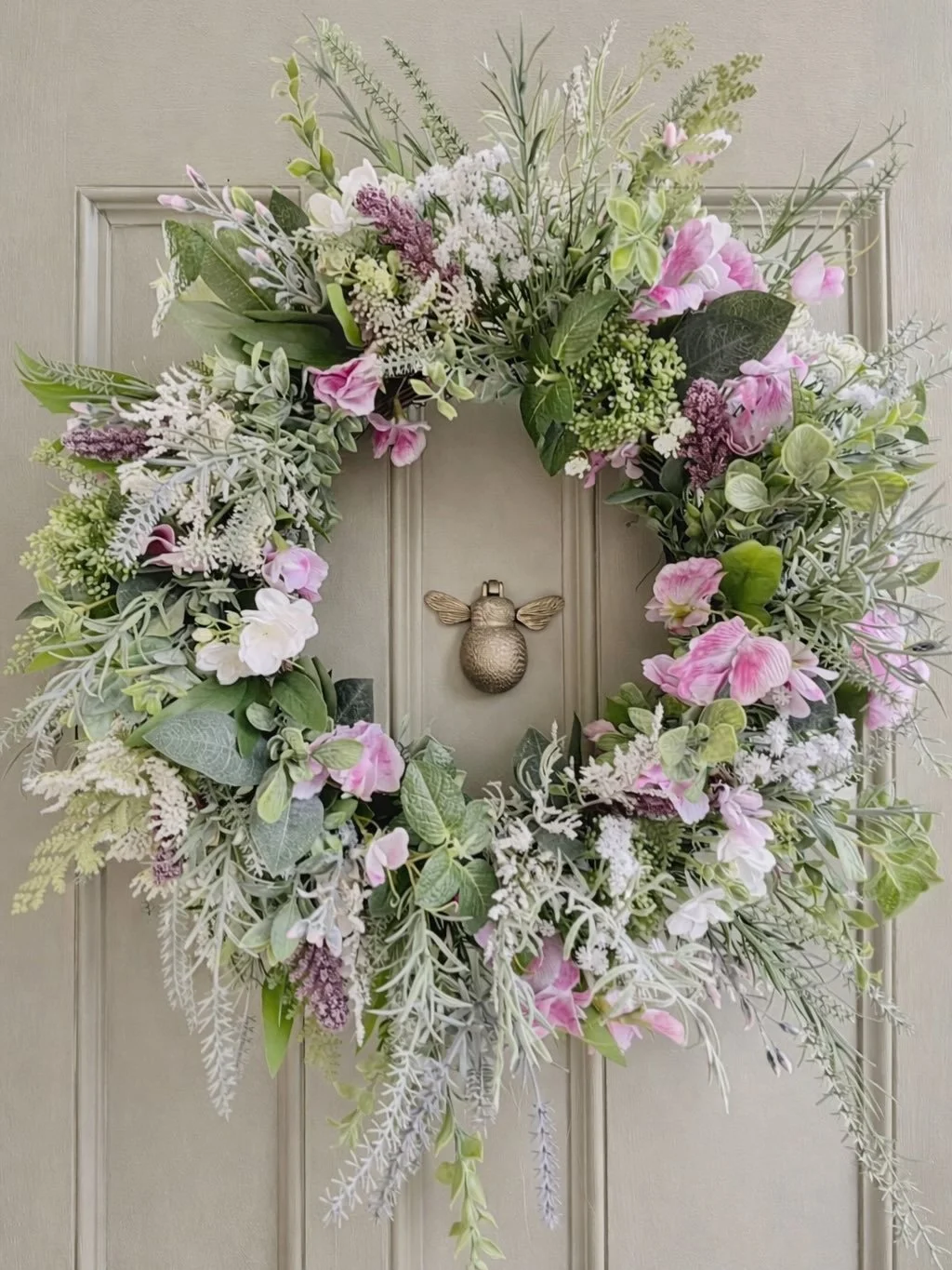 Afternoon, quick reminder to order today for delivery before Easter.ill be working until Wednesday late afternoon for next day delivery Thursday xx #easter #easterwreath #eastersunday