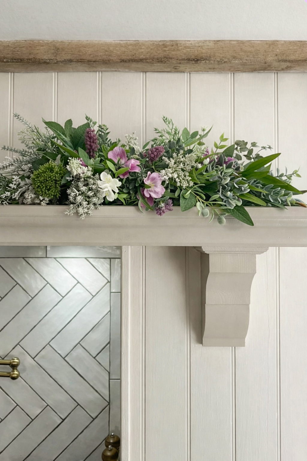Dusky pink sweet pea garland