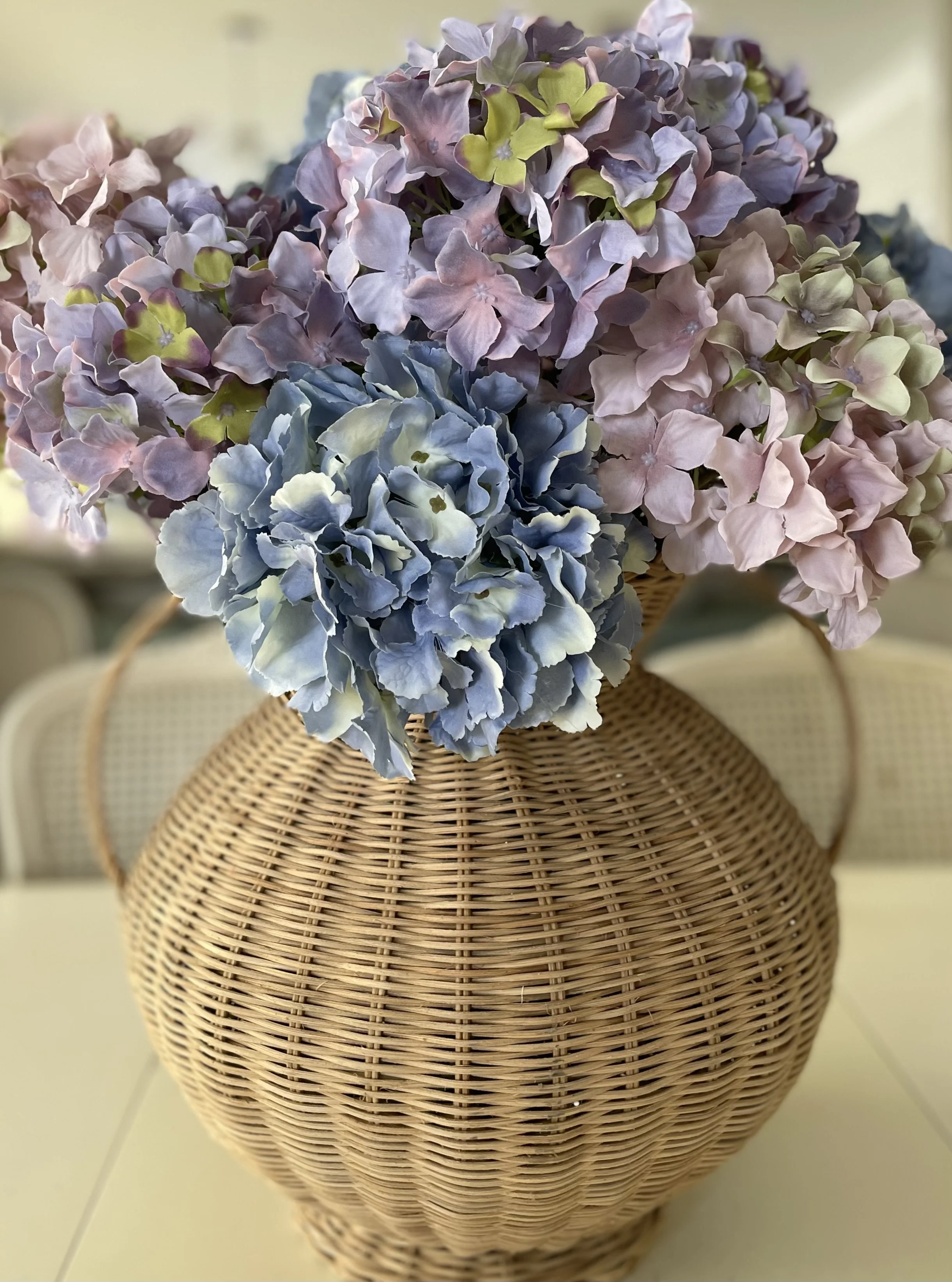 Faux hydrangea stems (70cm)