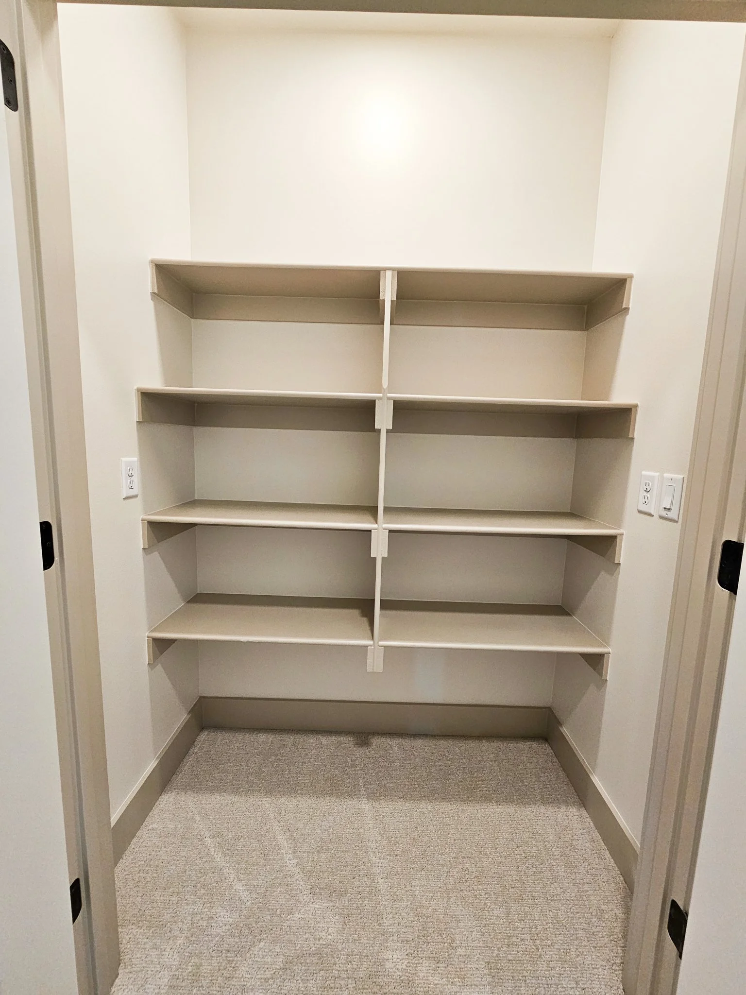 340 Crestview-88.jpg