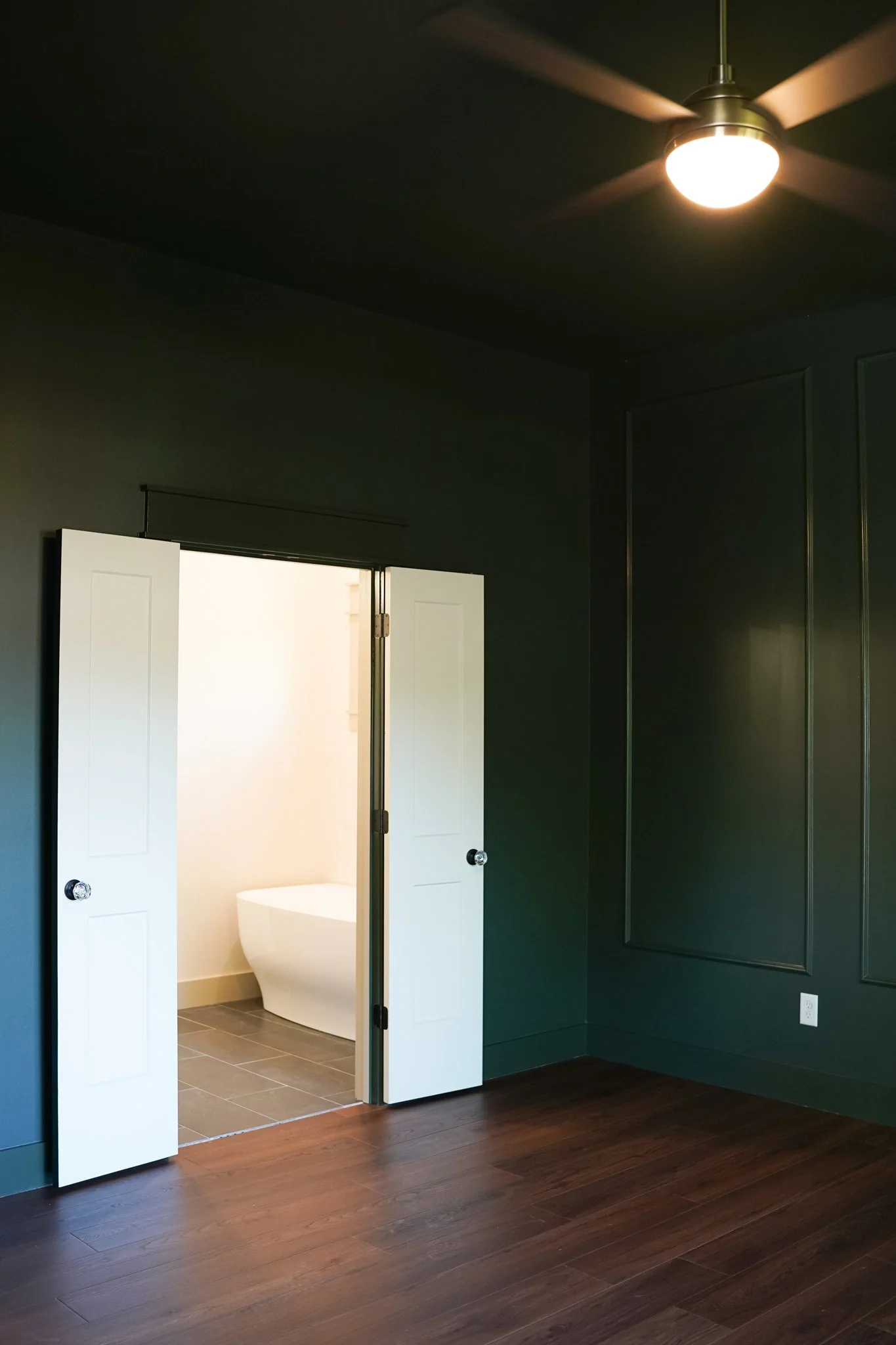 340 Crestview-23.jpg