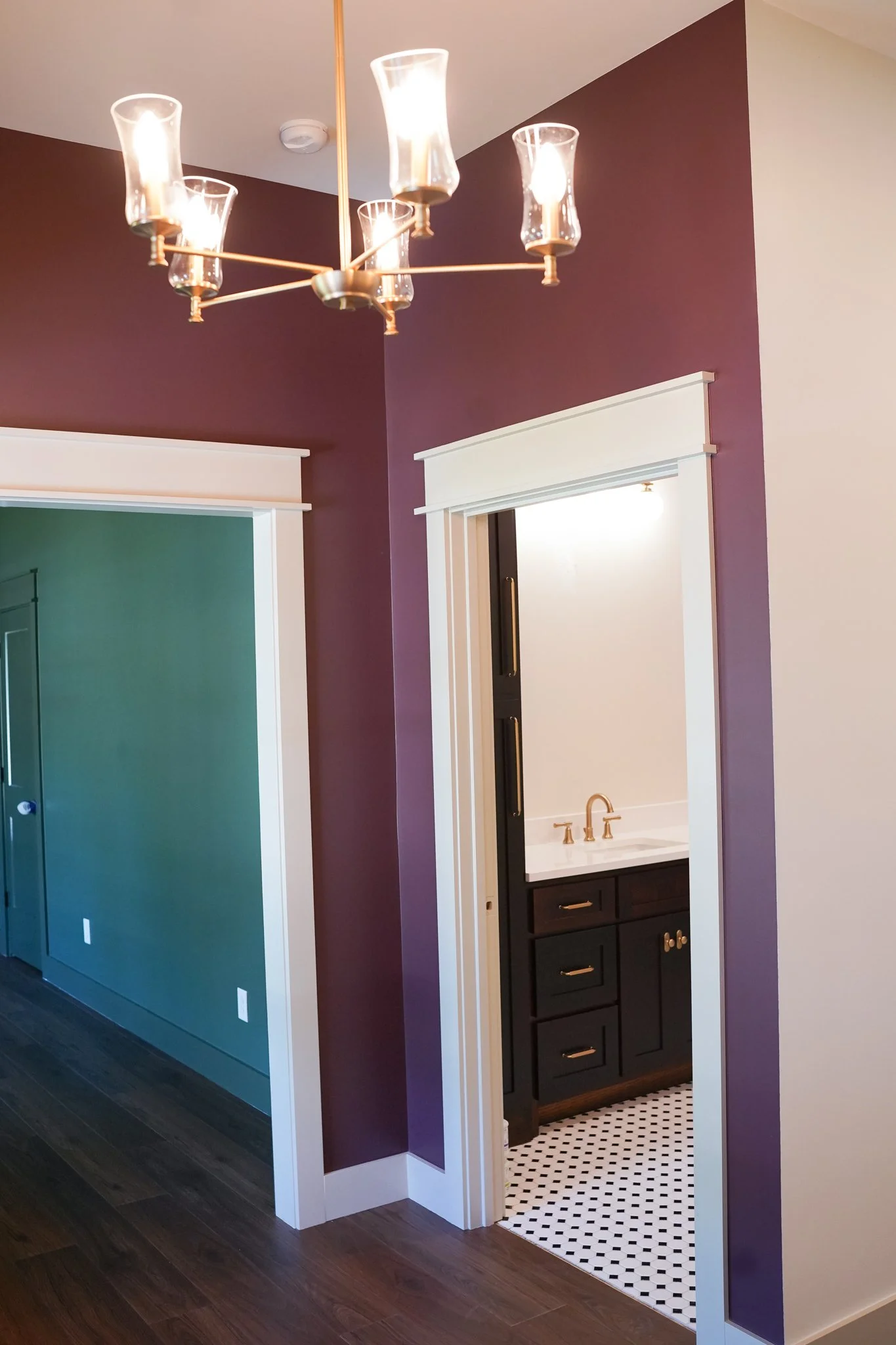 340 Crestview-15.jpg