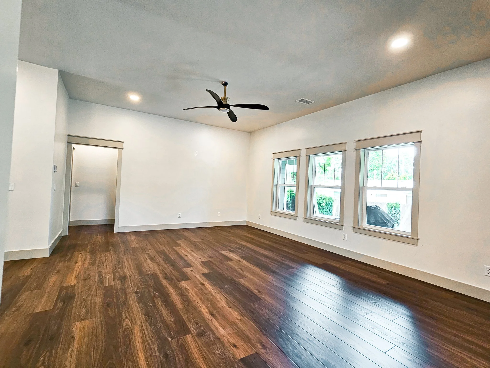 340 Crestview-64.jpg