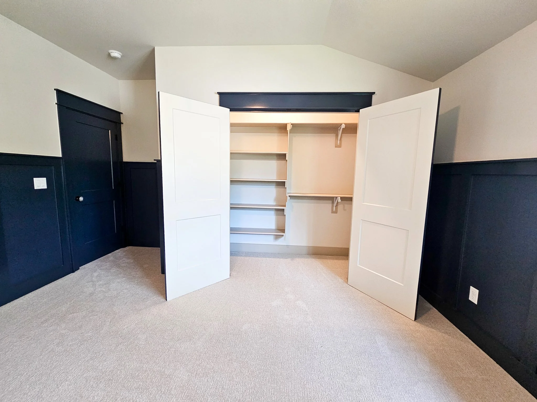340 Crestview-92.jpg