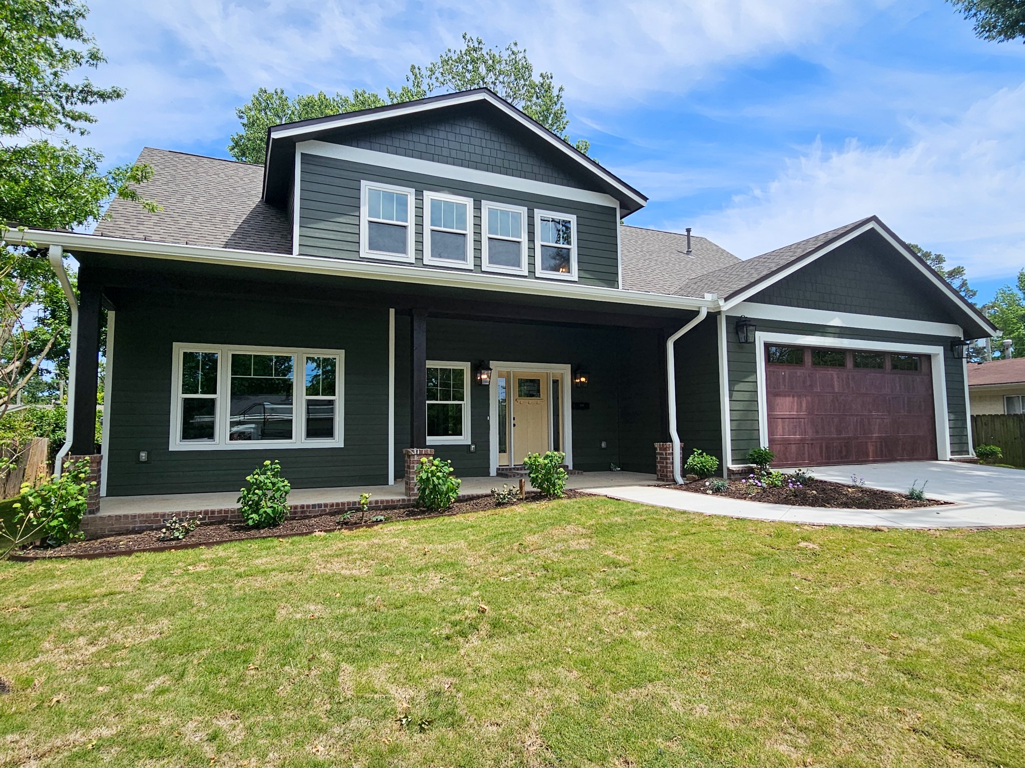 340 Crestview-4.jpg