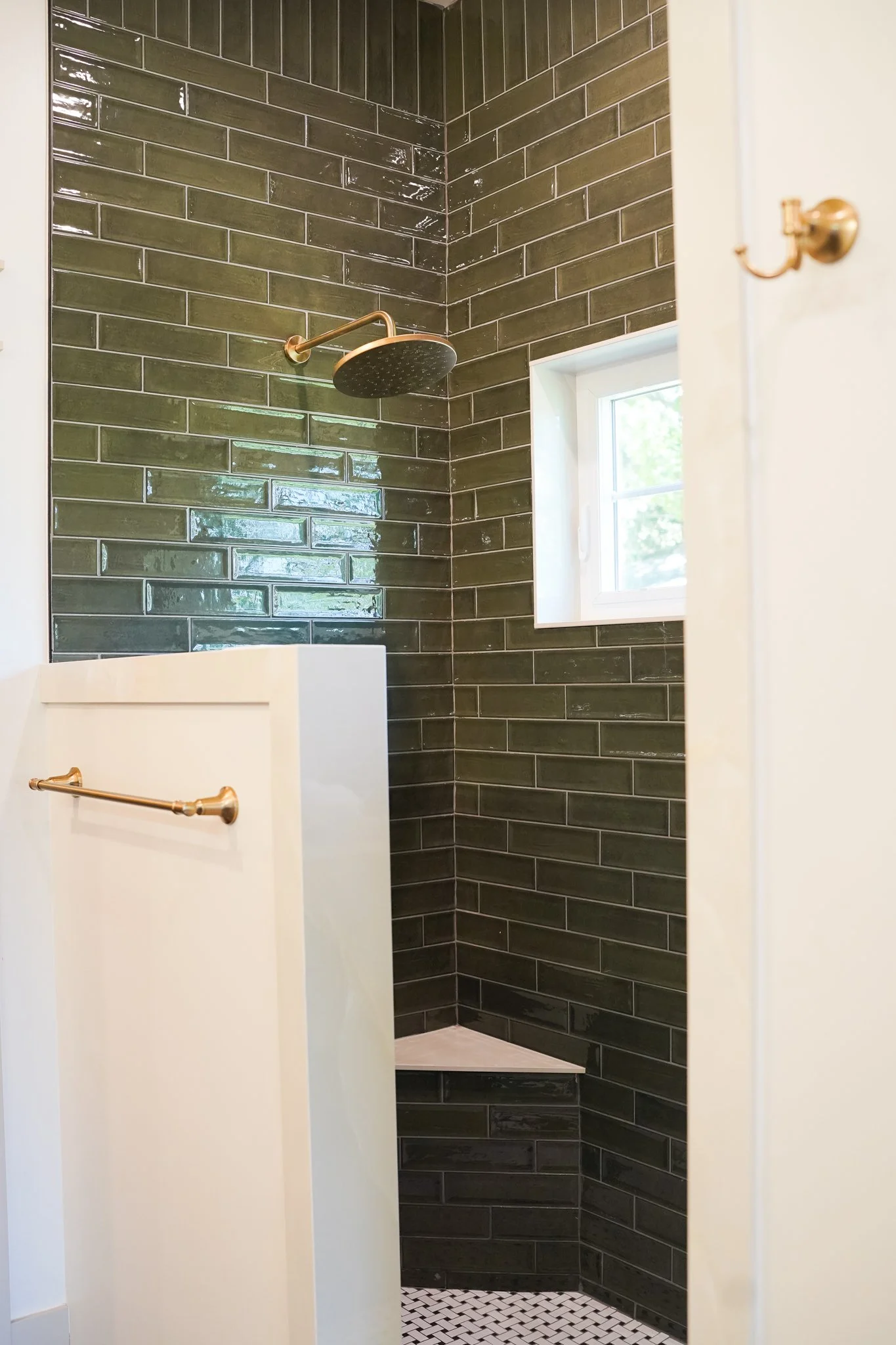 340 Crestview-25.jpg