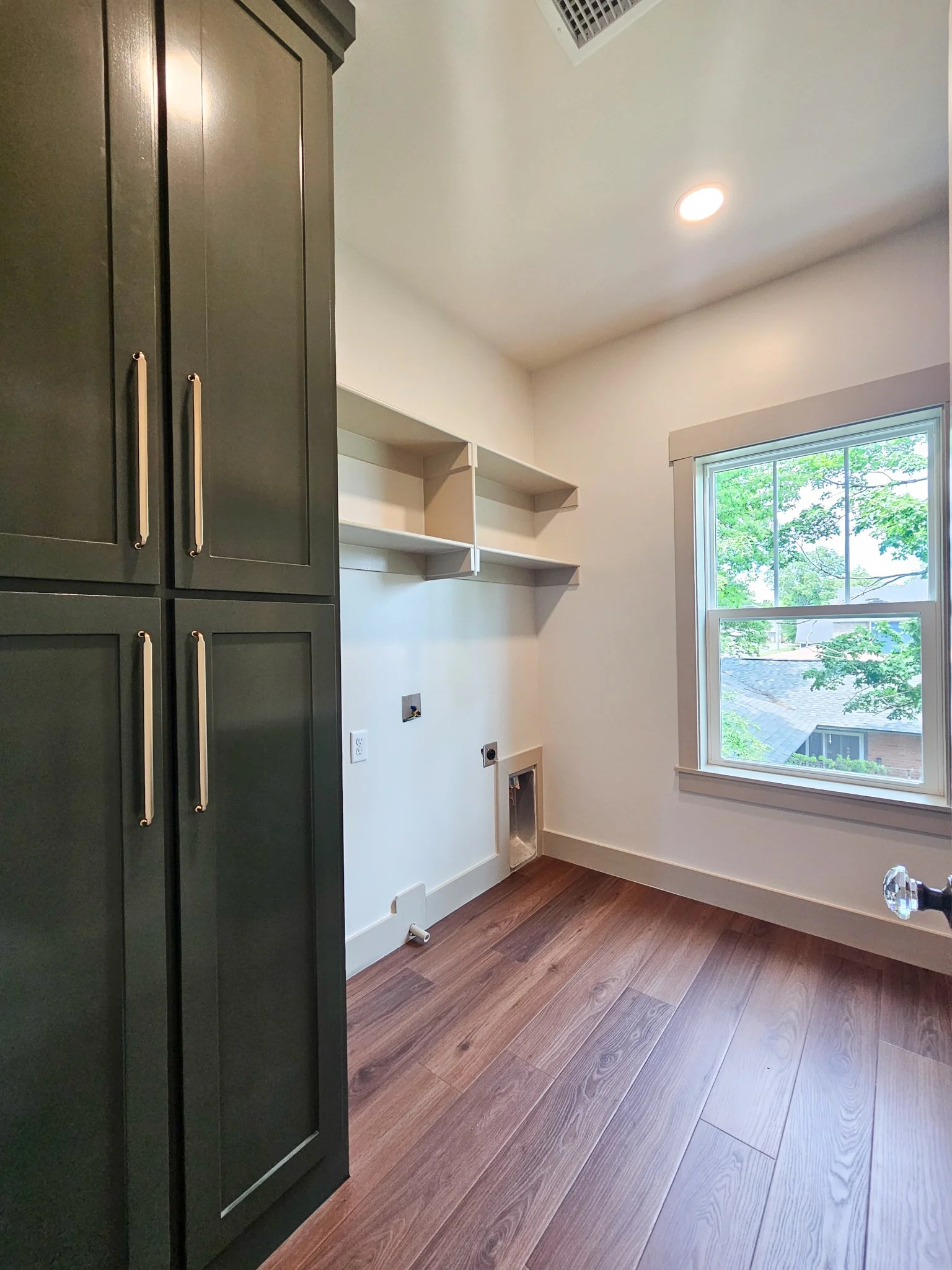340 Crestview-95.jpg