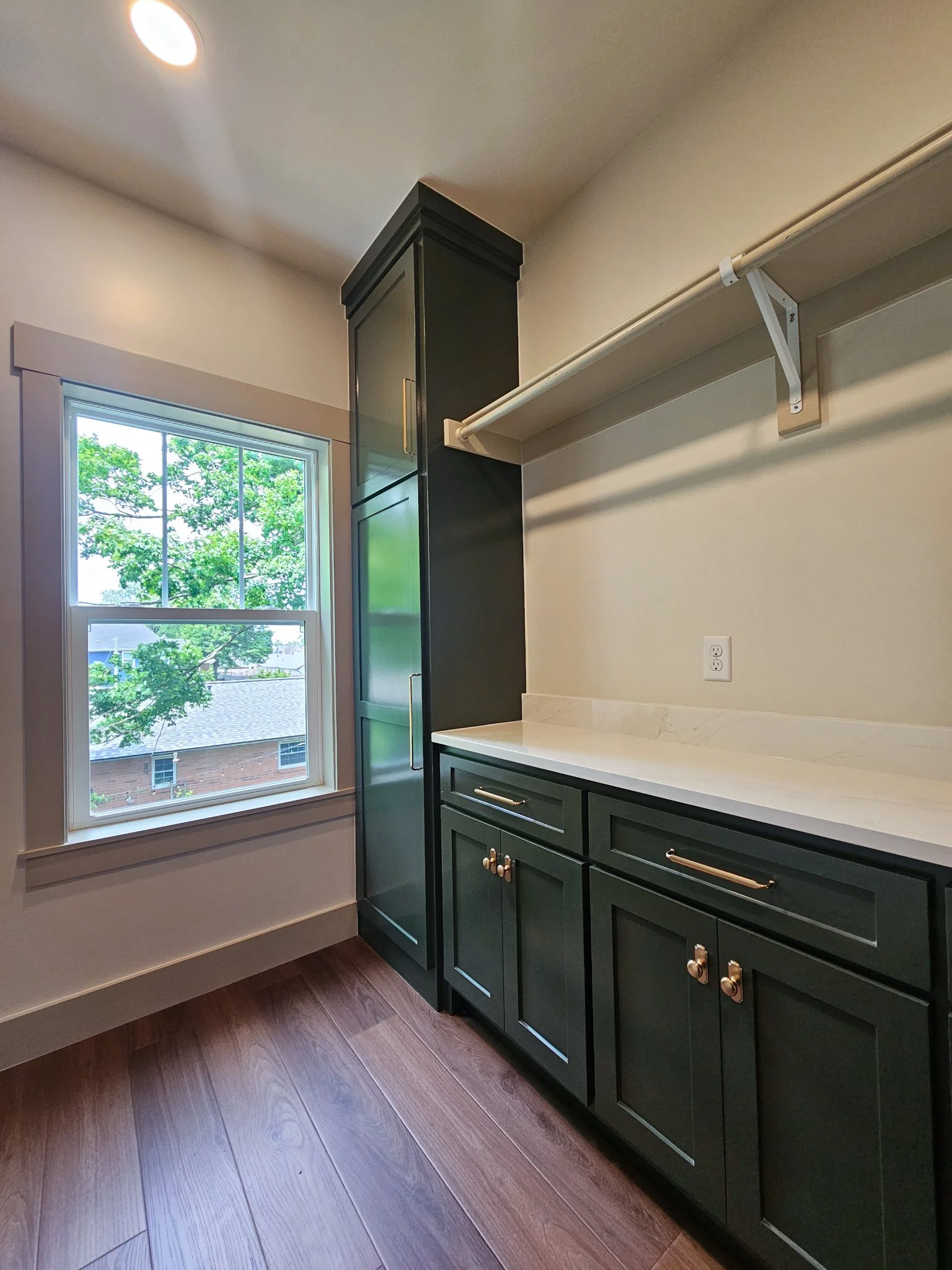 340 Crestview-96.jpg