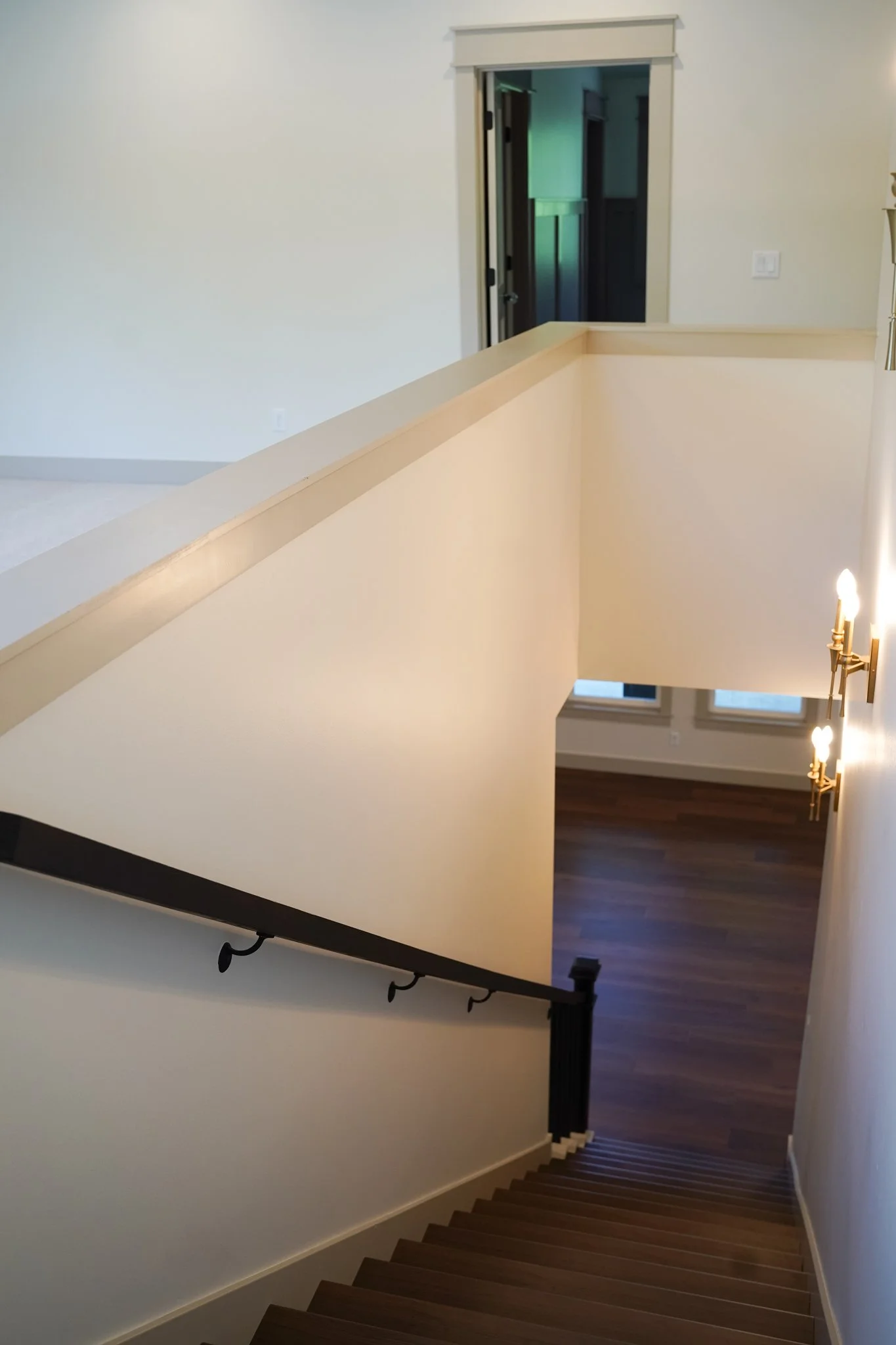 340 Crestview-34.jpg