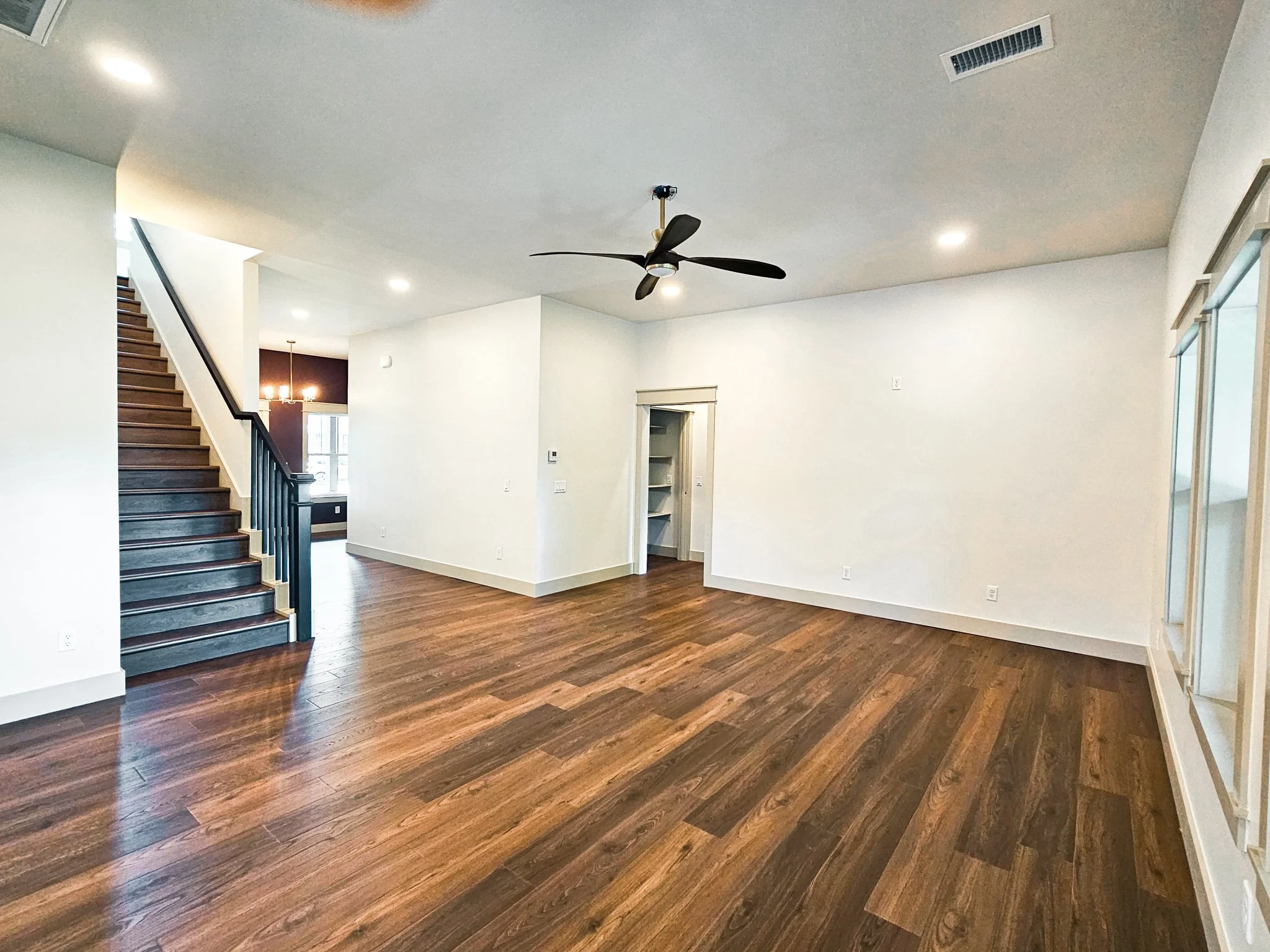 340 Crestview-65.jpg