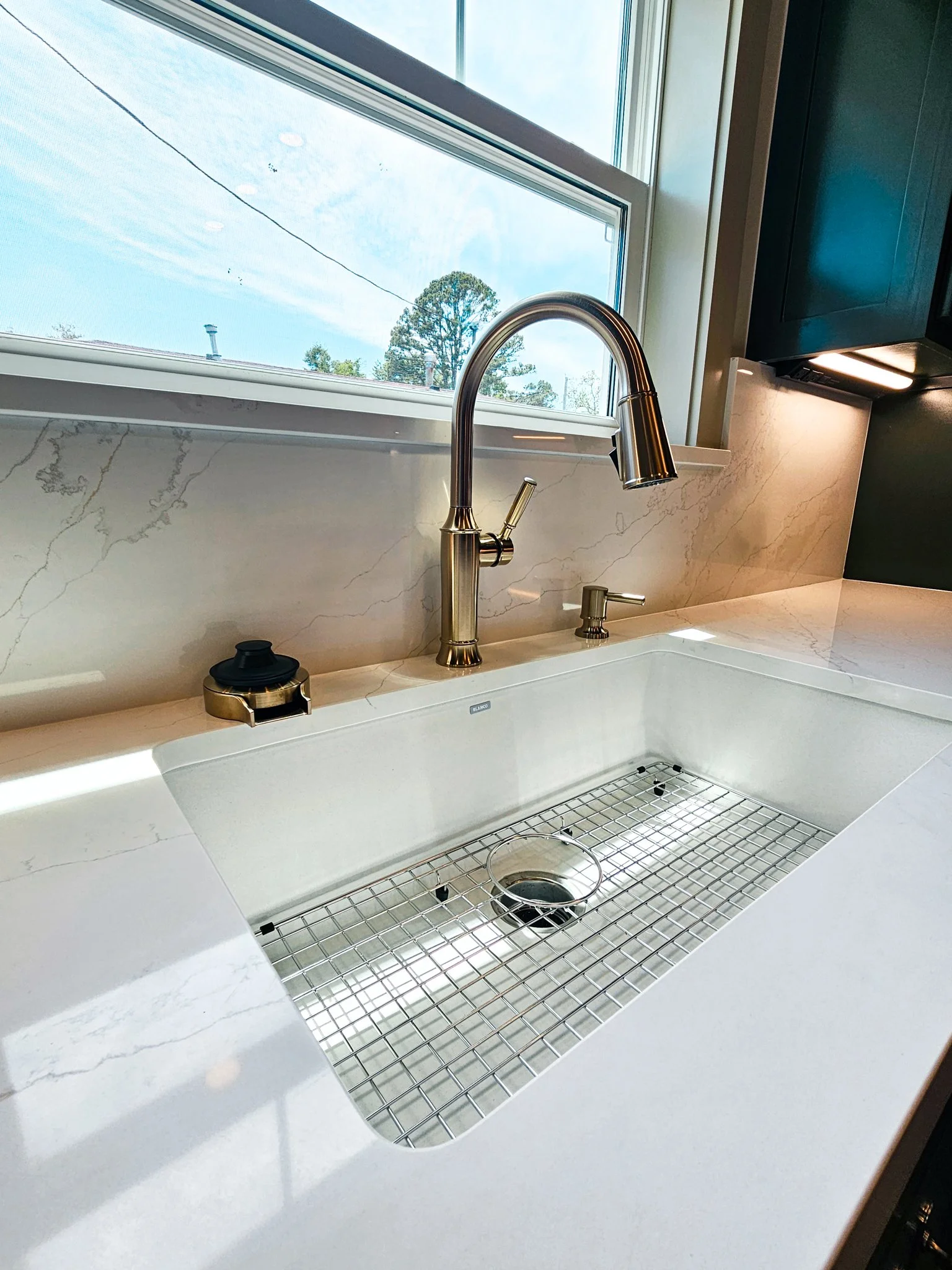 340 Crestview-13.jpg