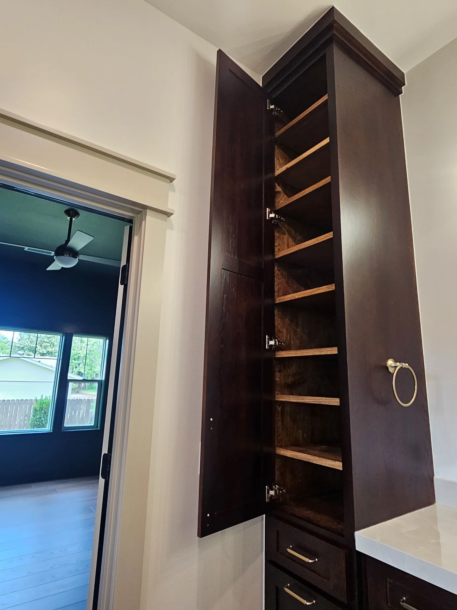 340 Crestview-97.jpg