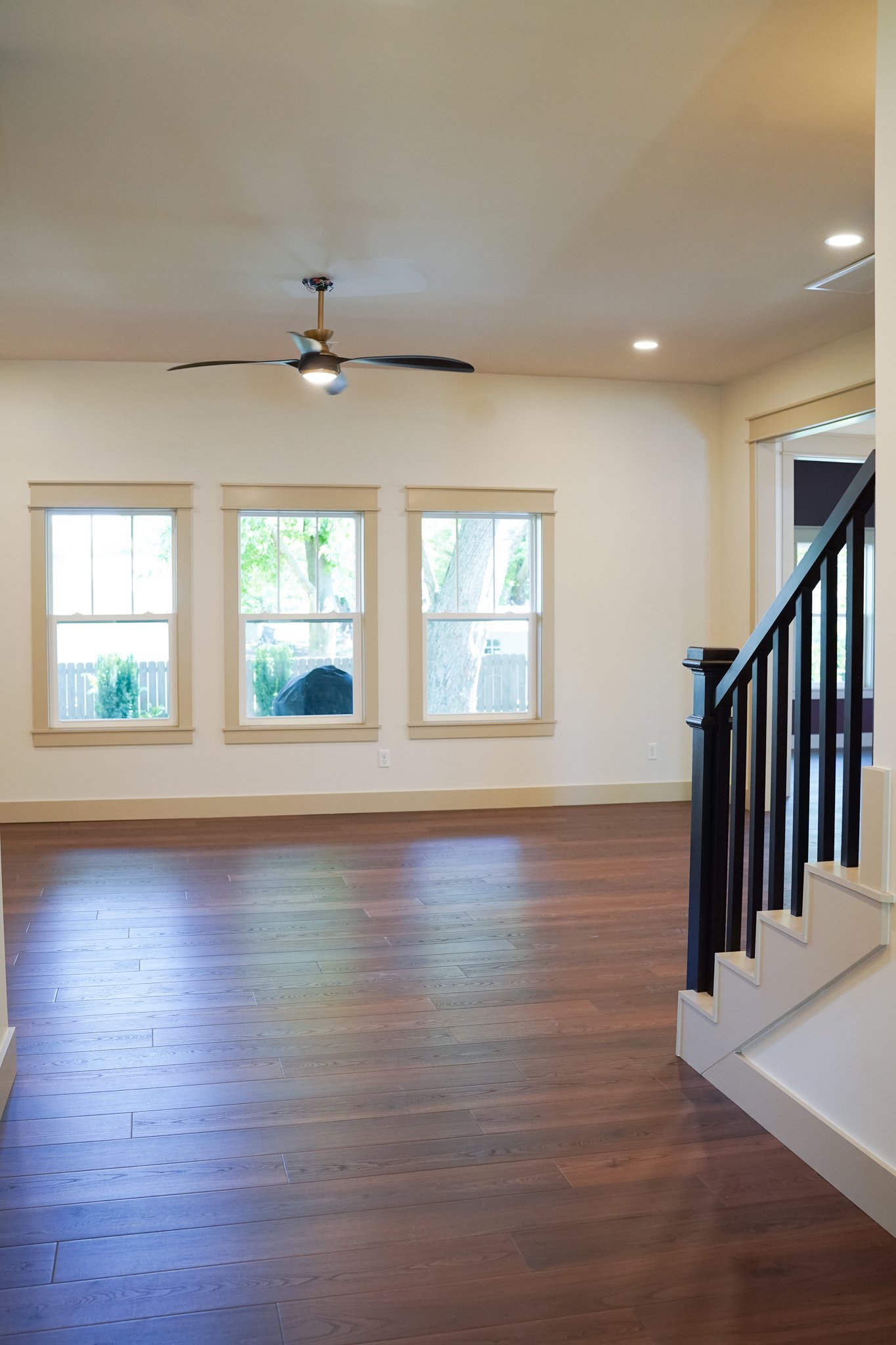 340 Crestview-17.jpg