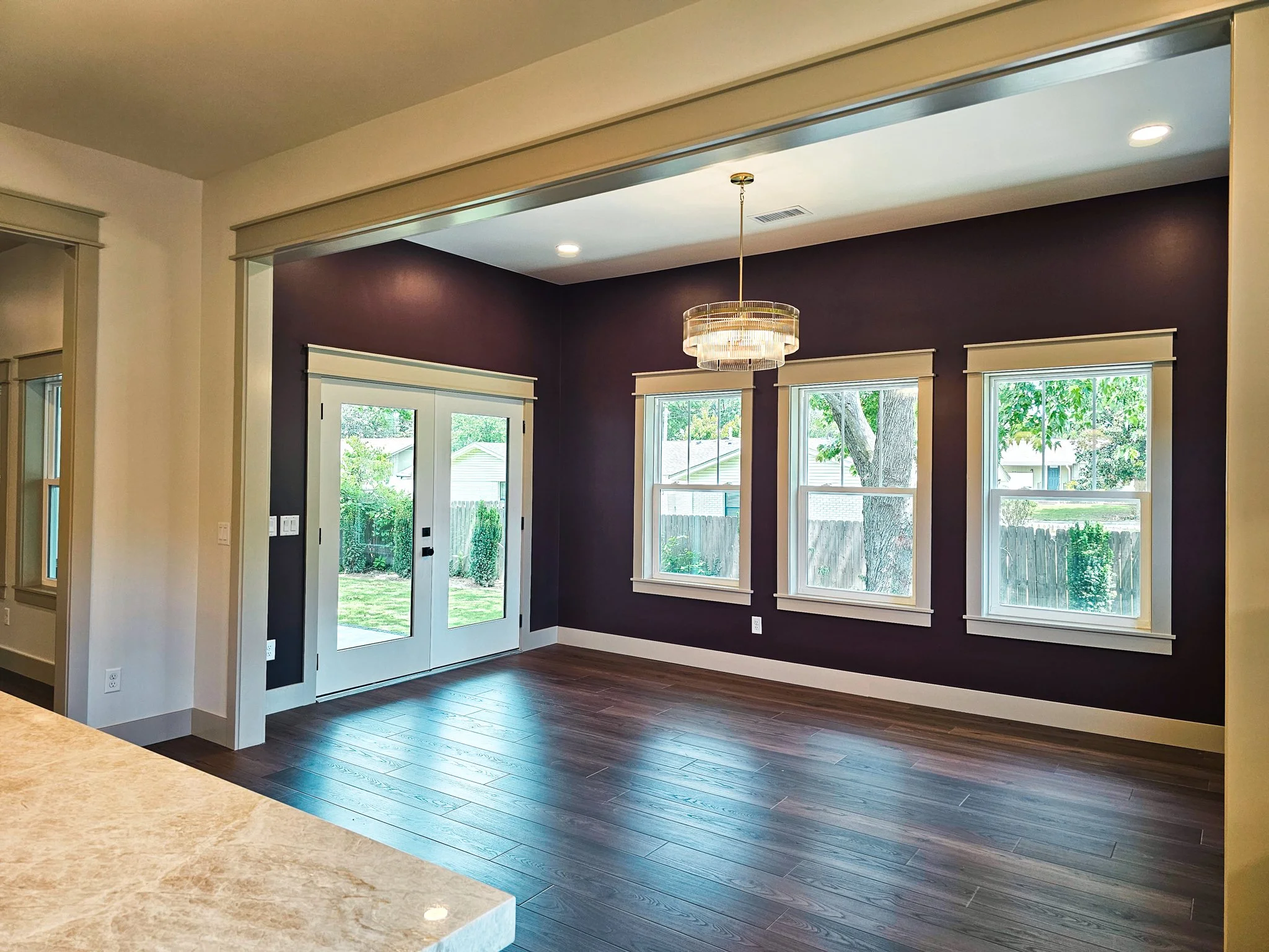 340 Crestview-11.jpg