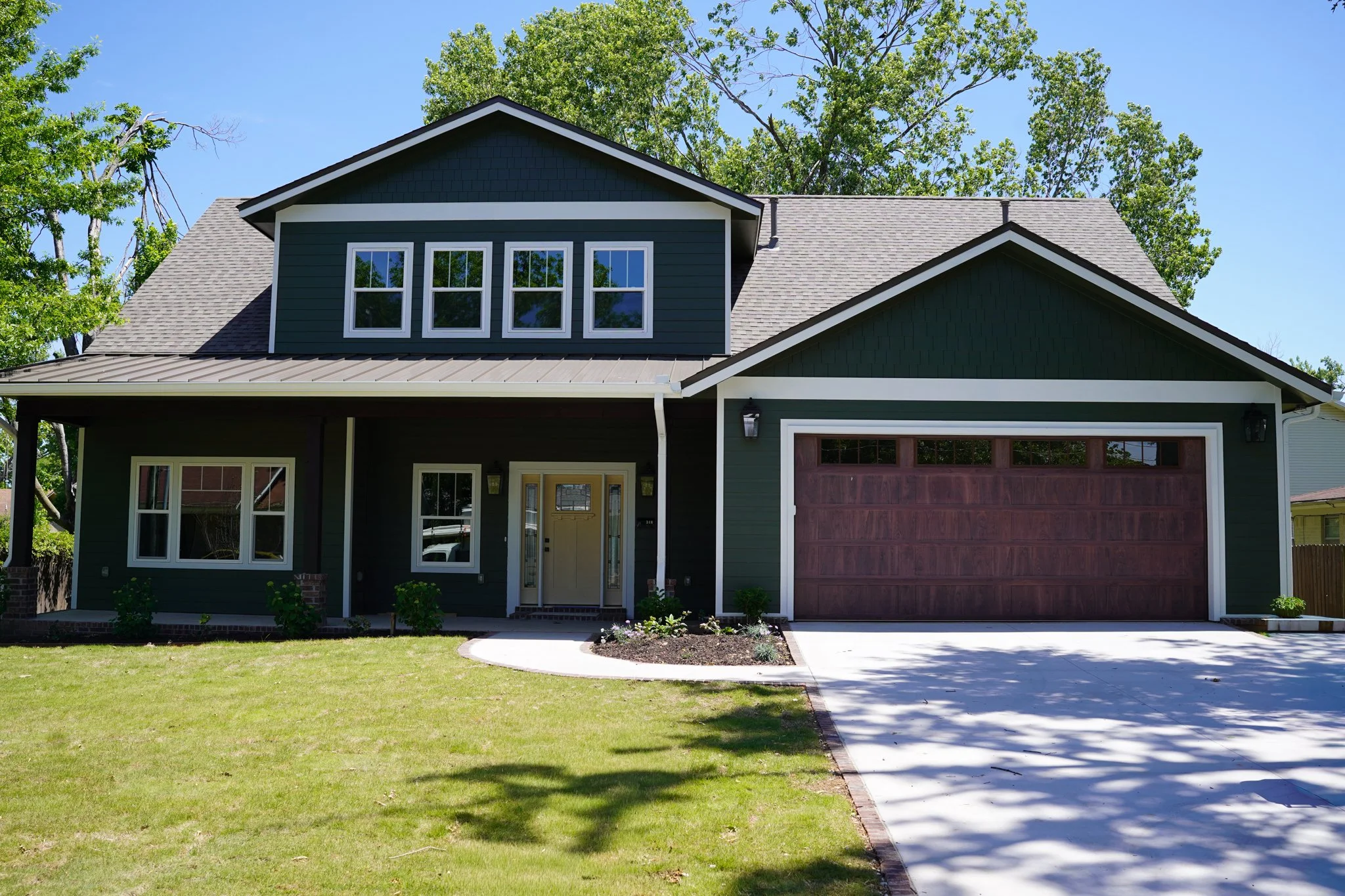 340 Crestview-1.jpg
