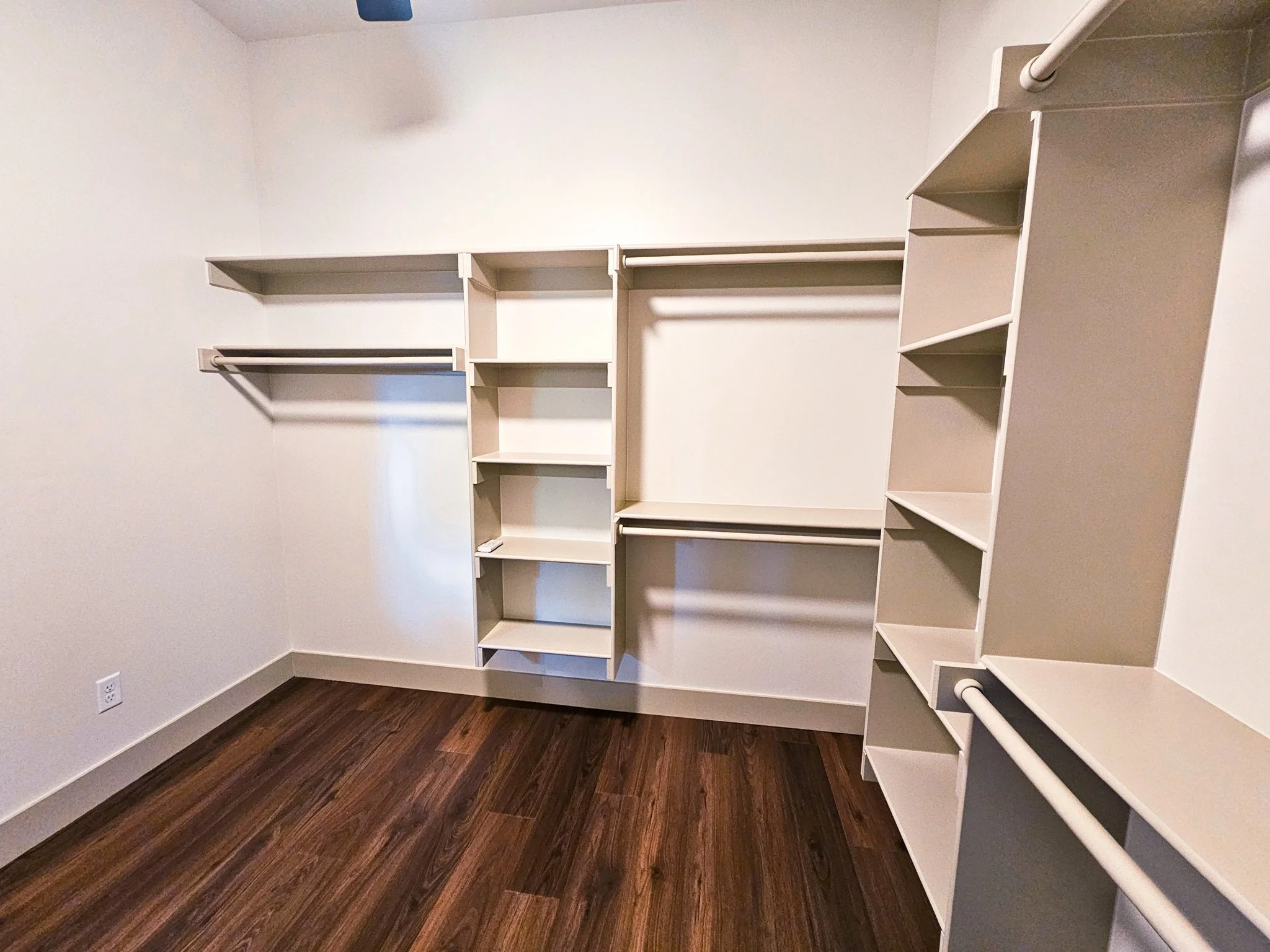 340 Crestview-79.jpg