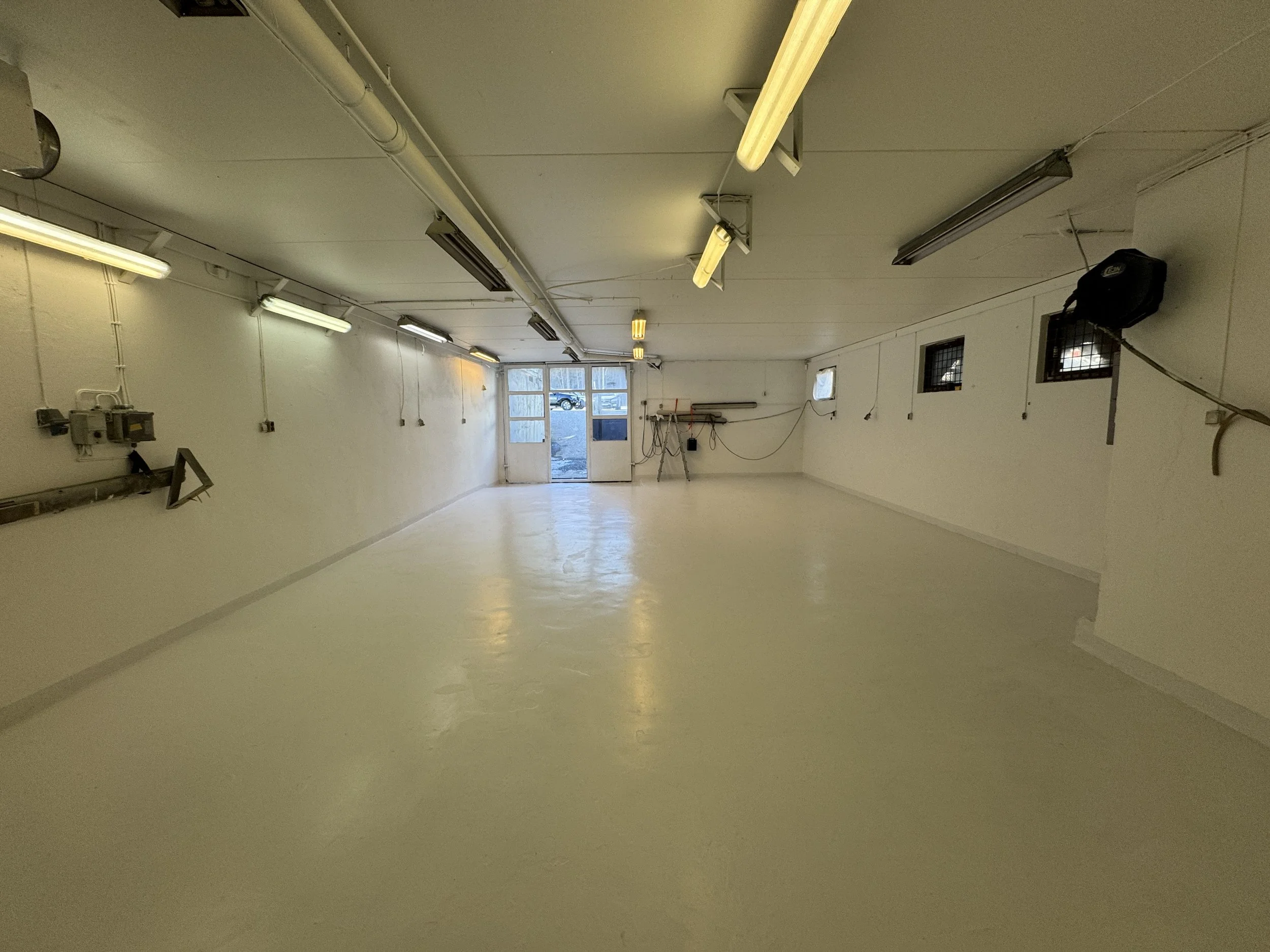 Kjellerlokale i Rolf Olsens Vei 