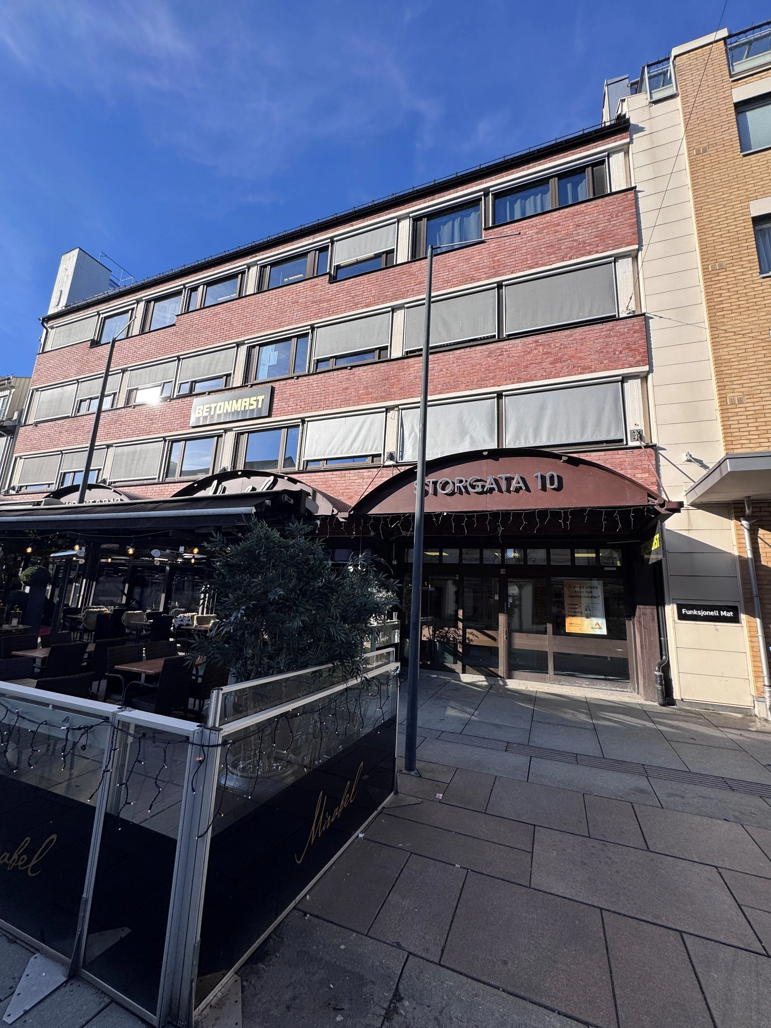Lyse moderne kontorlokaler i Storgata 10