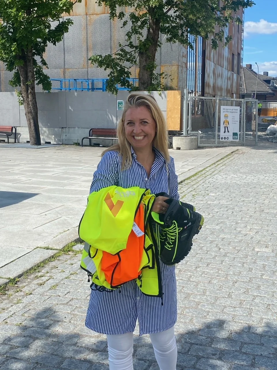 21-06-30 Blid og glad prosjektkoordinator.JPG