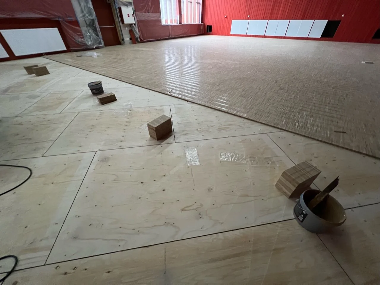 22-03-04 Detaljer i den store samlingssalen.JPG