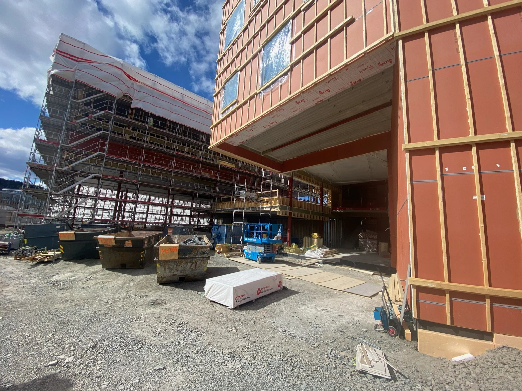 21-04-24 Utsikt mot biblioteket 1 etg.JPG