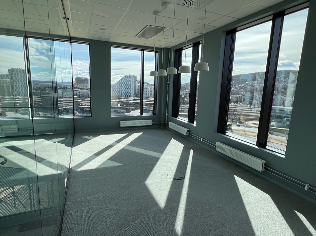 22-04-05 Forhåndsbefaring Evolve Møterom _1.JPG