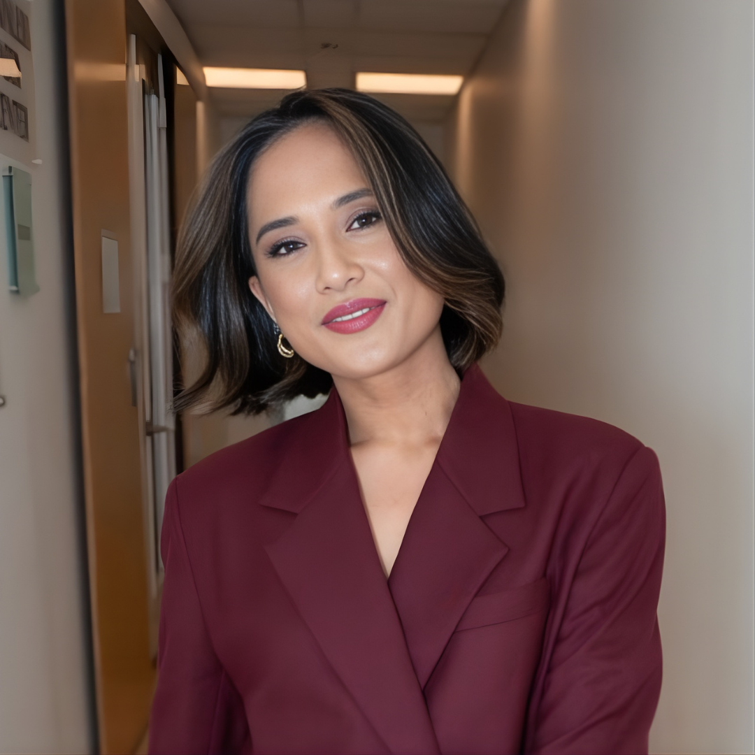 Jeanelle Teves Headshot.png
