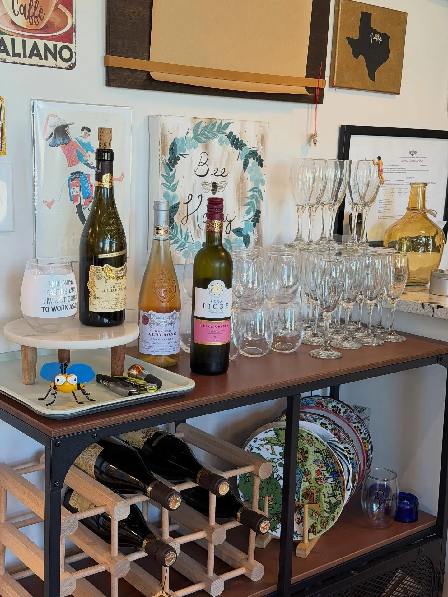 Don&rsquo;t forget &mdash; we&rsquo;re open later on Thursday, Friday, and Saturday! Come unwind from the week with a glass of wine 🍷