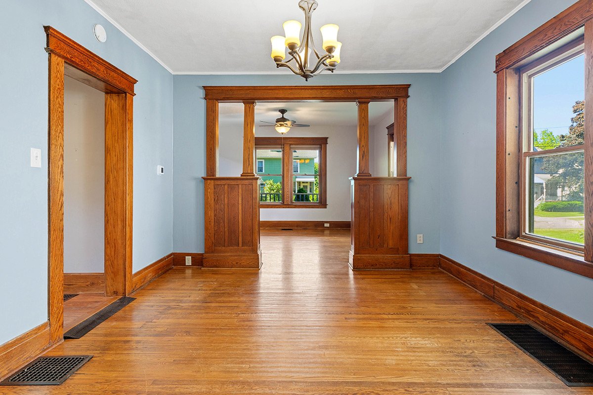 Oneida,-259-Bates-Avenue-(12-of-41).jpg