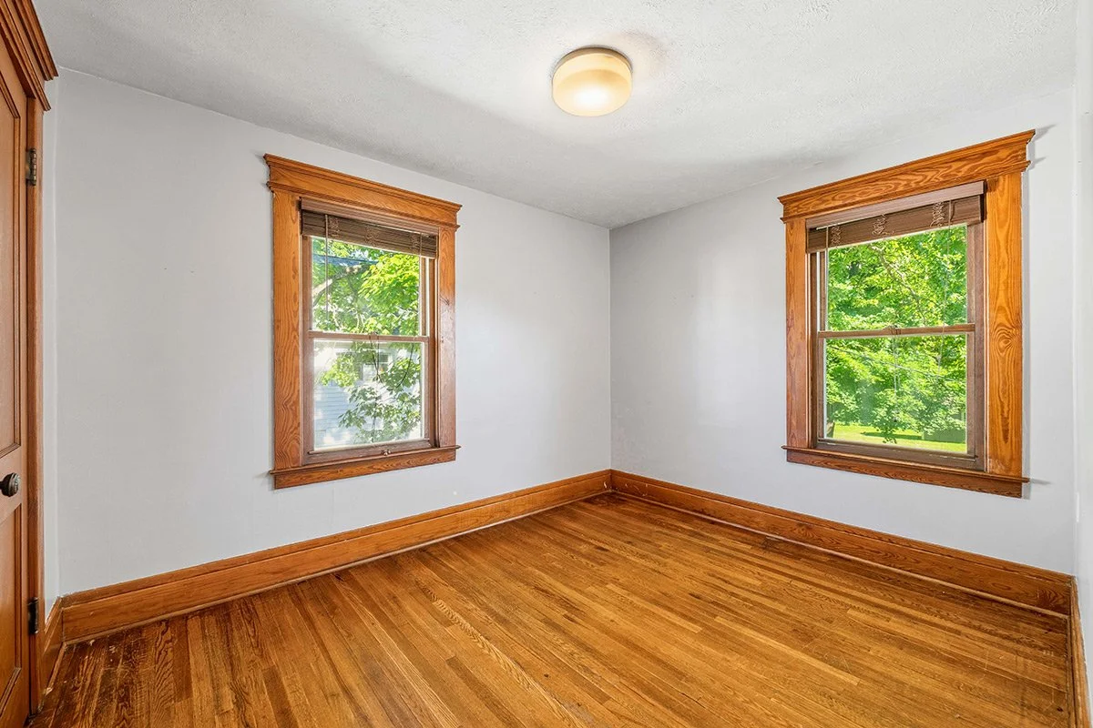 Oneida,-259-Bates-Avenue-(30-of-41).jpg
